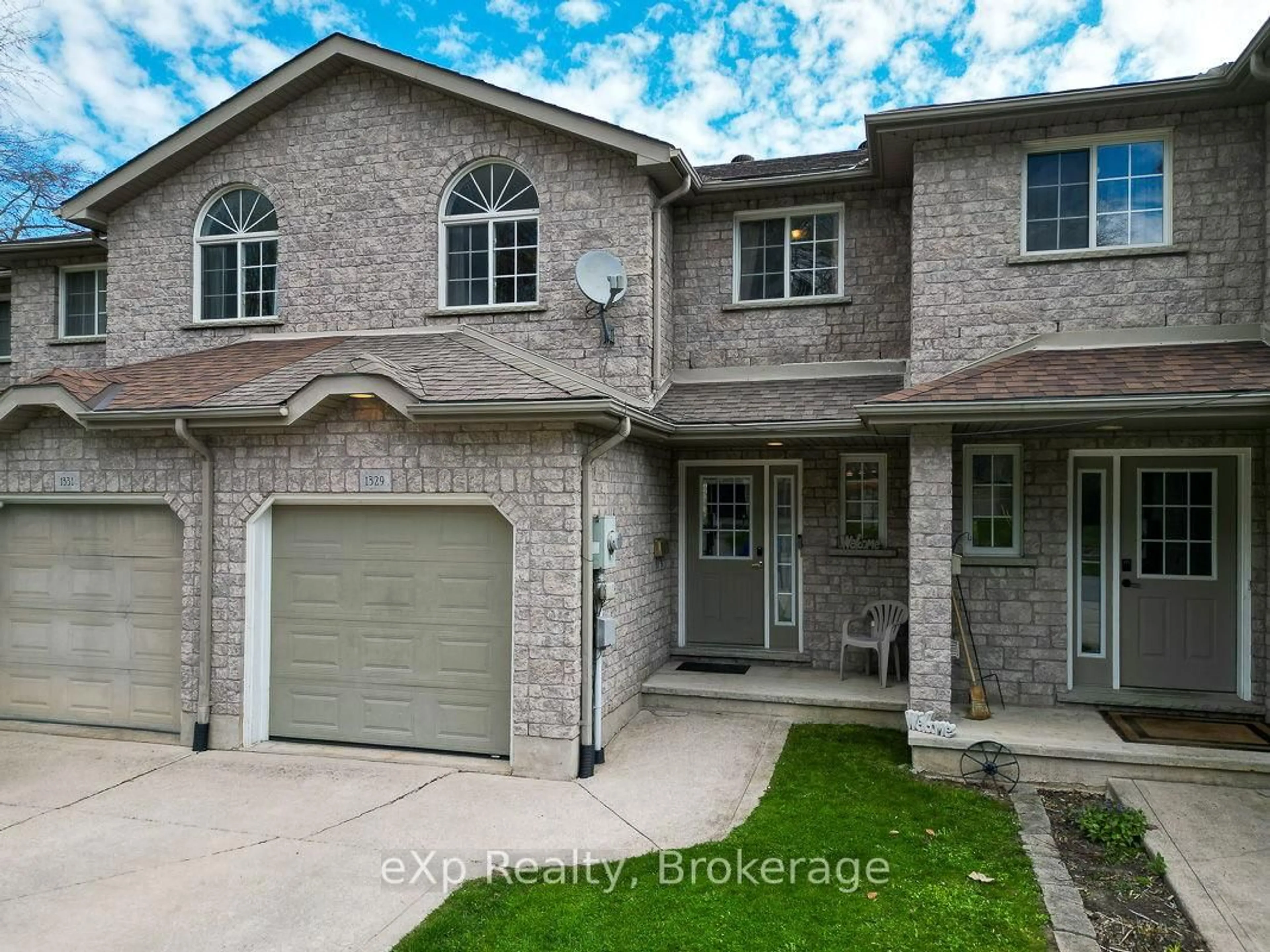 Home with brick exterior material, street for 1329 6th Ave, Owen Sound Ontario N4K 5H6