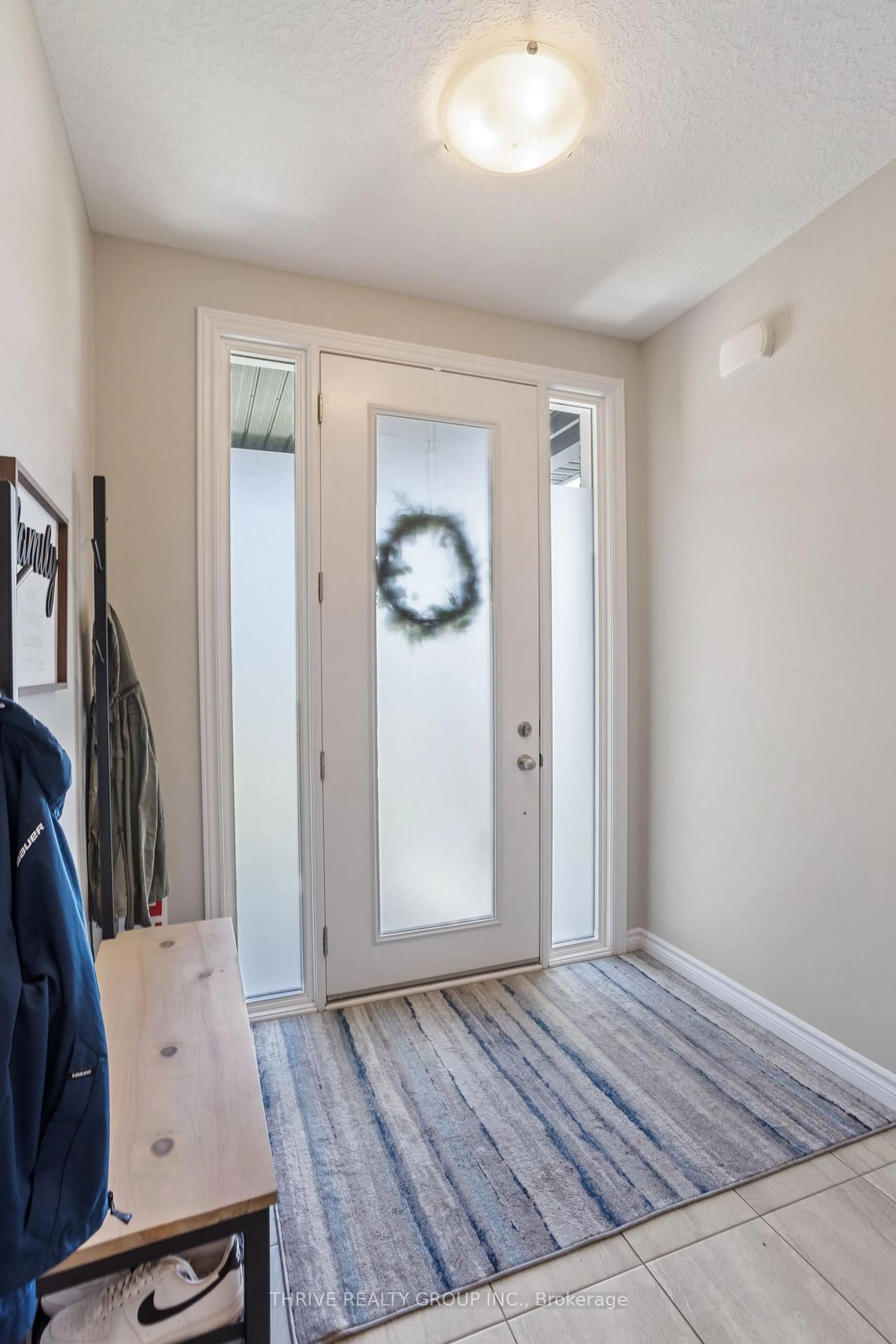 Indoor entryway for 2079 Cedarpark Dr, London North Ontario N5X 0N2