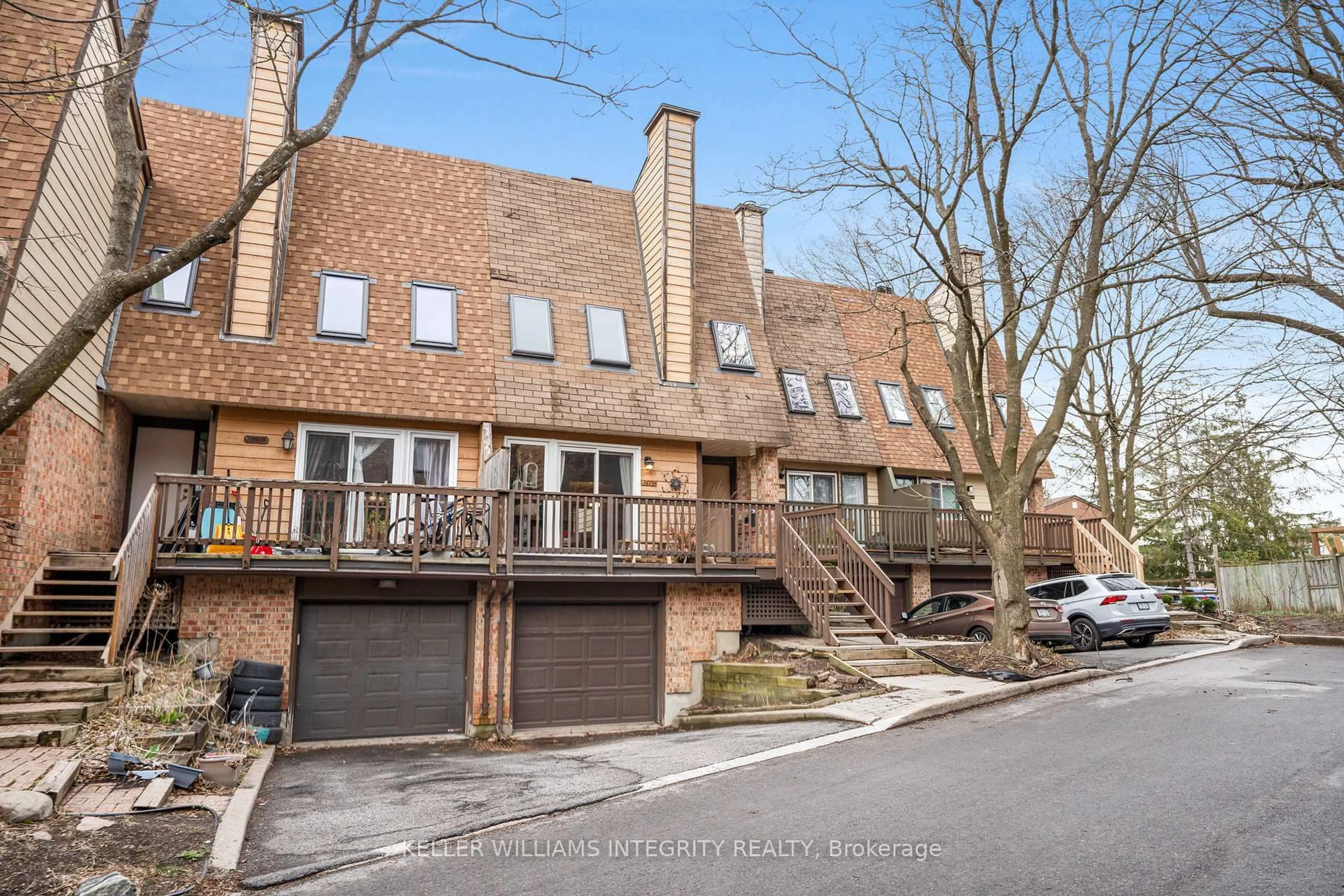 Unknown for 1471 Bryson Lane, Ottawa Ontario K1T 2T7