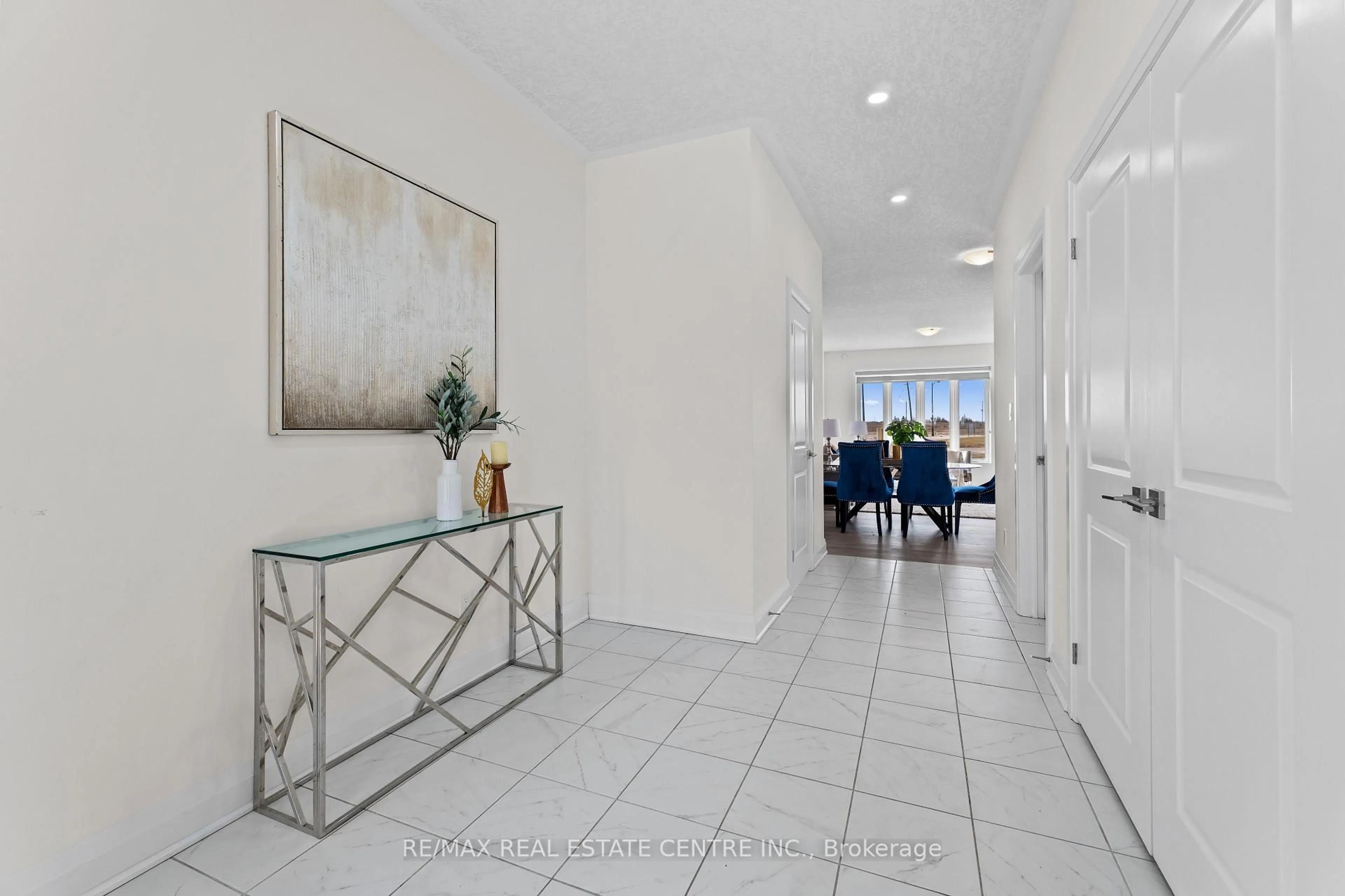 Indoor entryway for 278 Raspberry Pl, Waterloo Ontario N2V 0H3