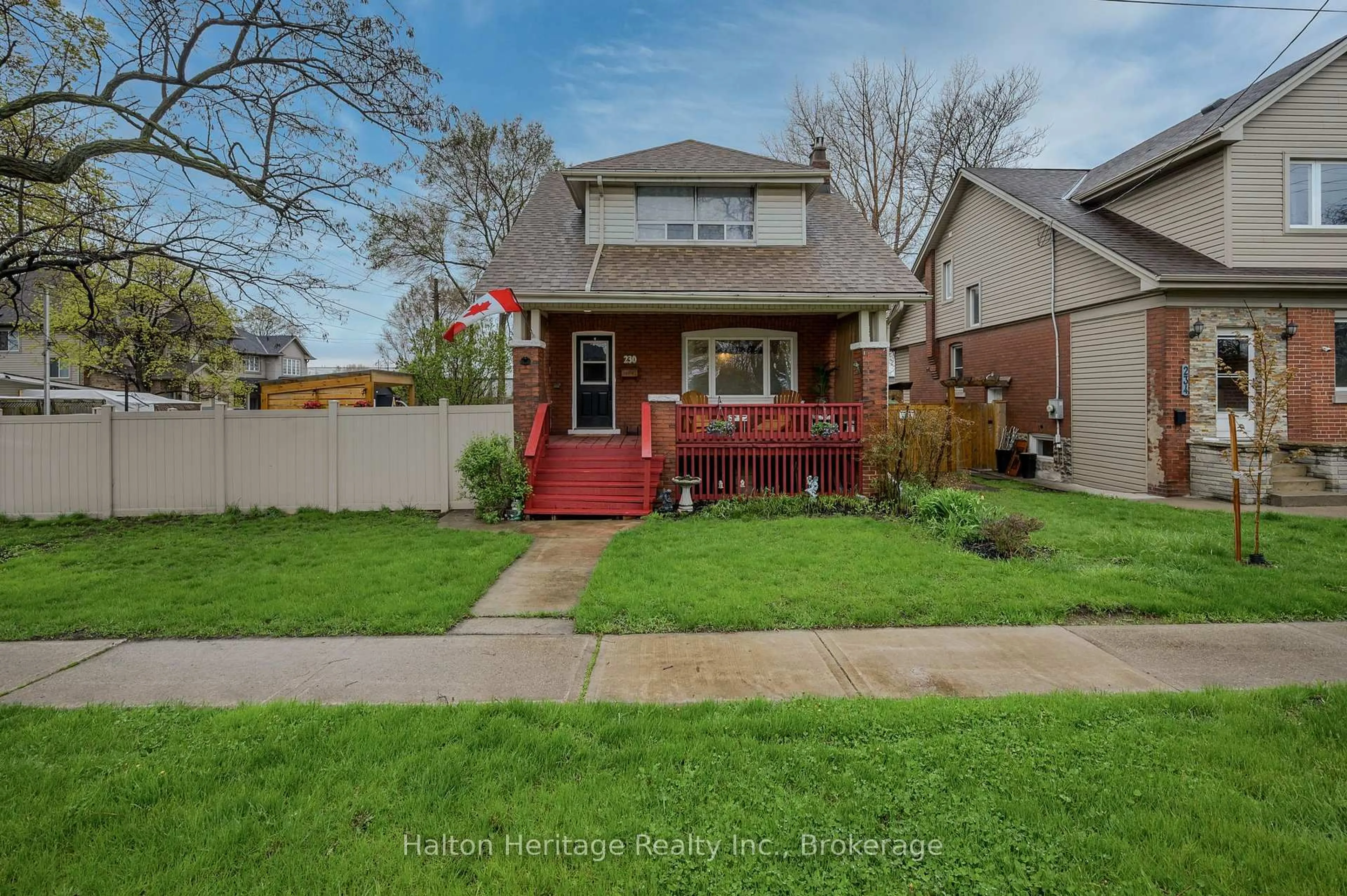 Unknown for 230 Beach Blvd, Hamilton Ontario L8H 6W1