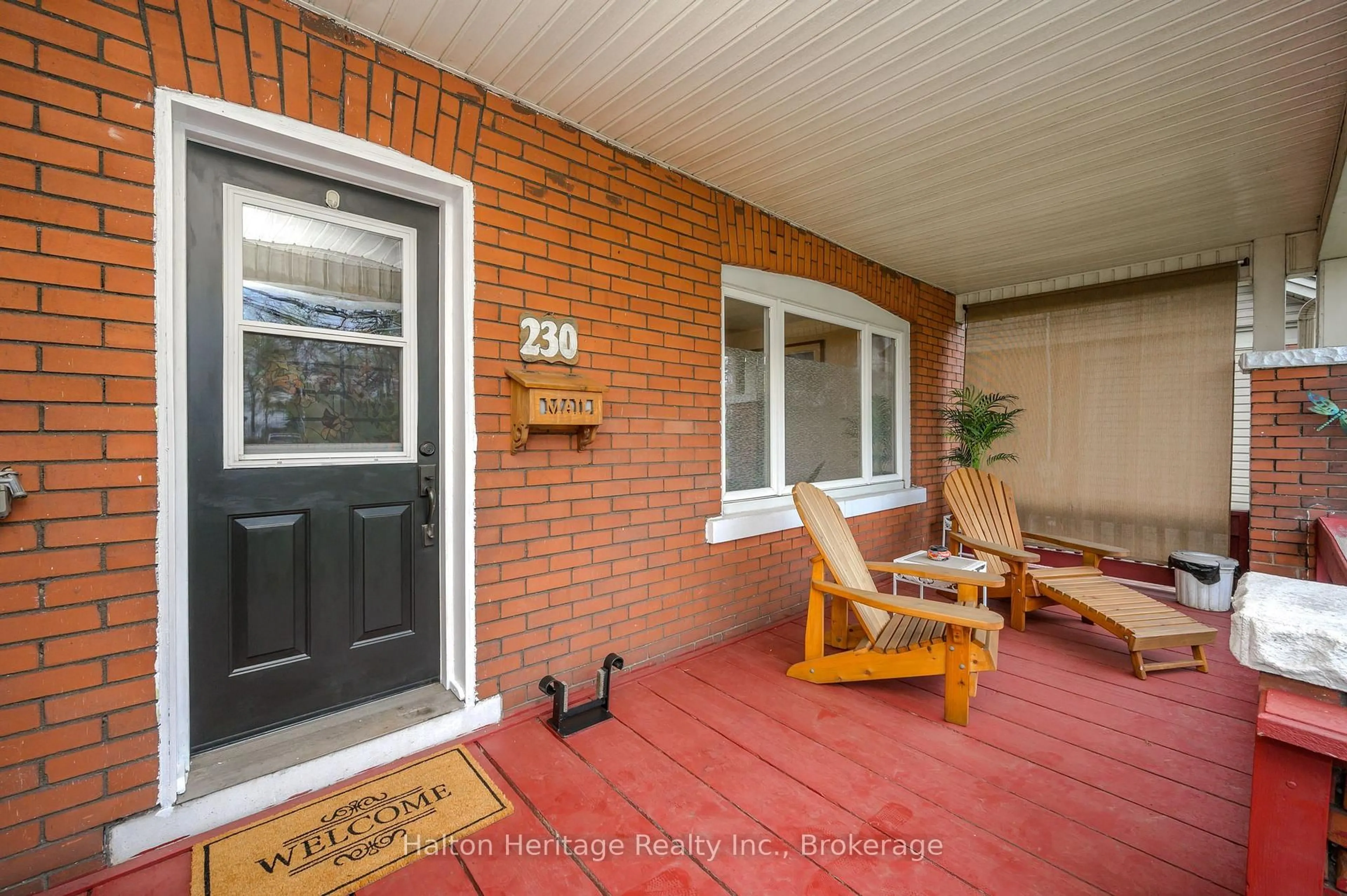 Unknown for 230 Beach Blvd, Hamilton Ontario L8H 6W1