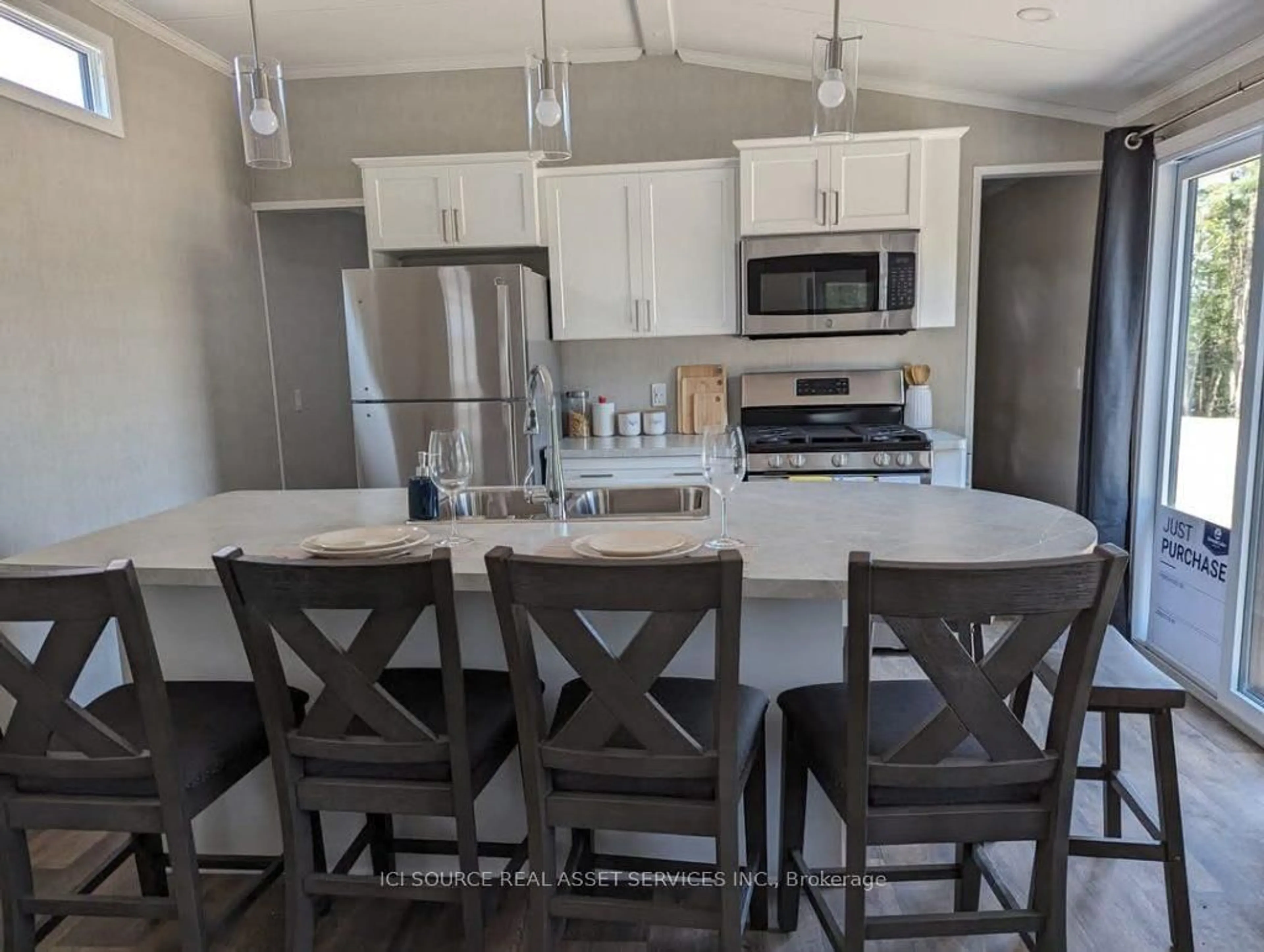 Open concept kitchen, unknown for 1047 Bonnie Lake Camp Rd #LKR036, Bracebridge Ontario P1L 1W9