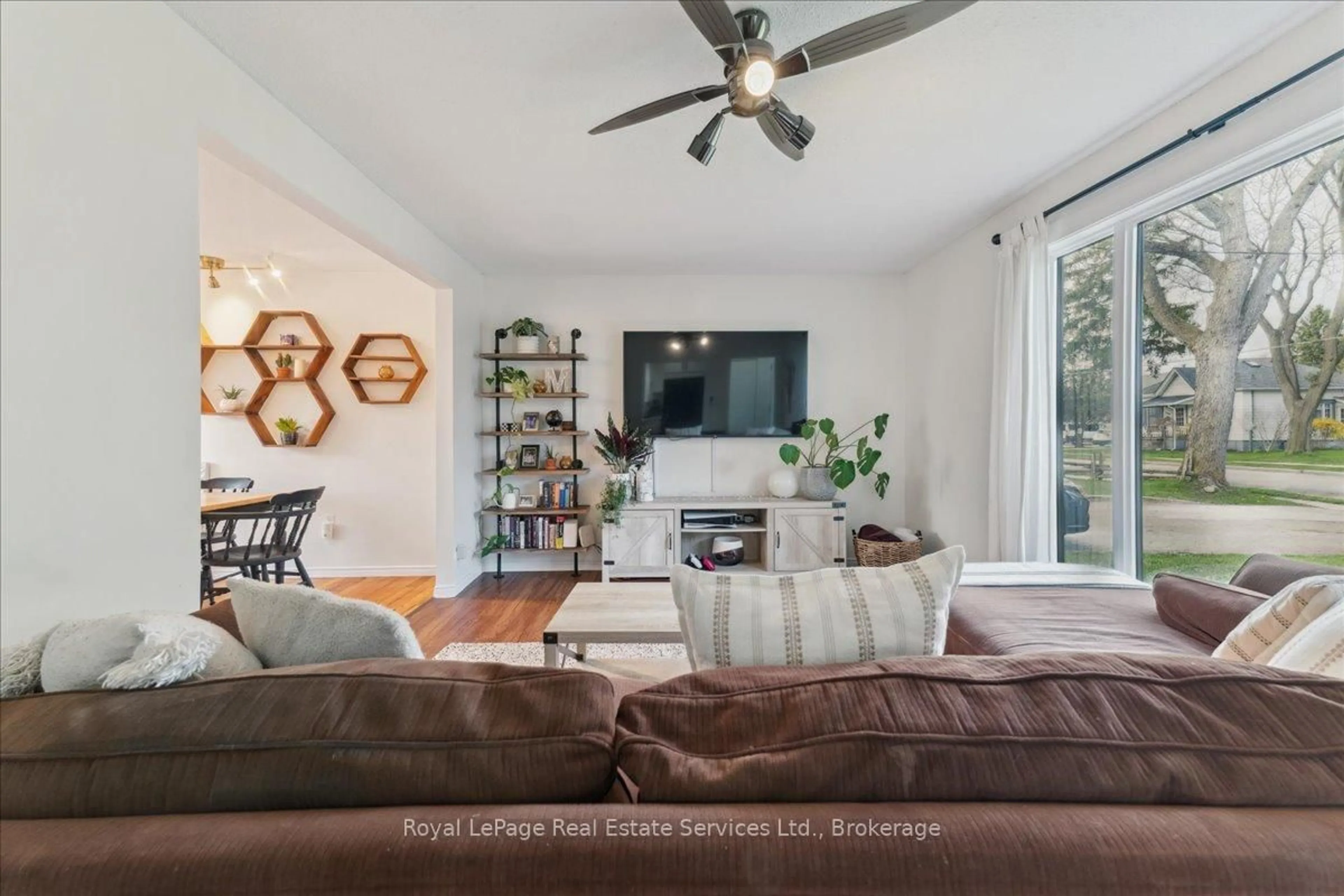 Living room with furniture, unknown for 160 Home St, Stratford Ontario N5A 2A1