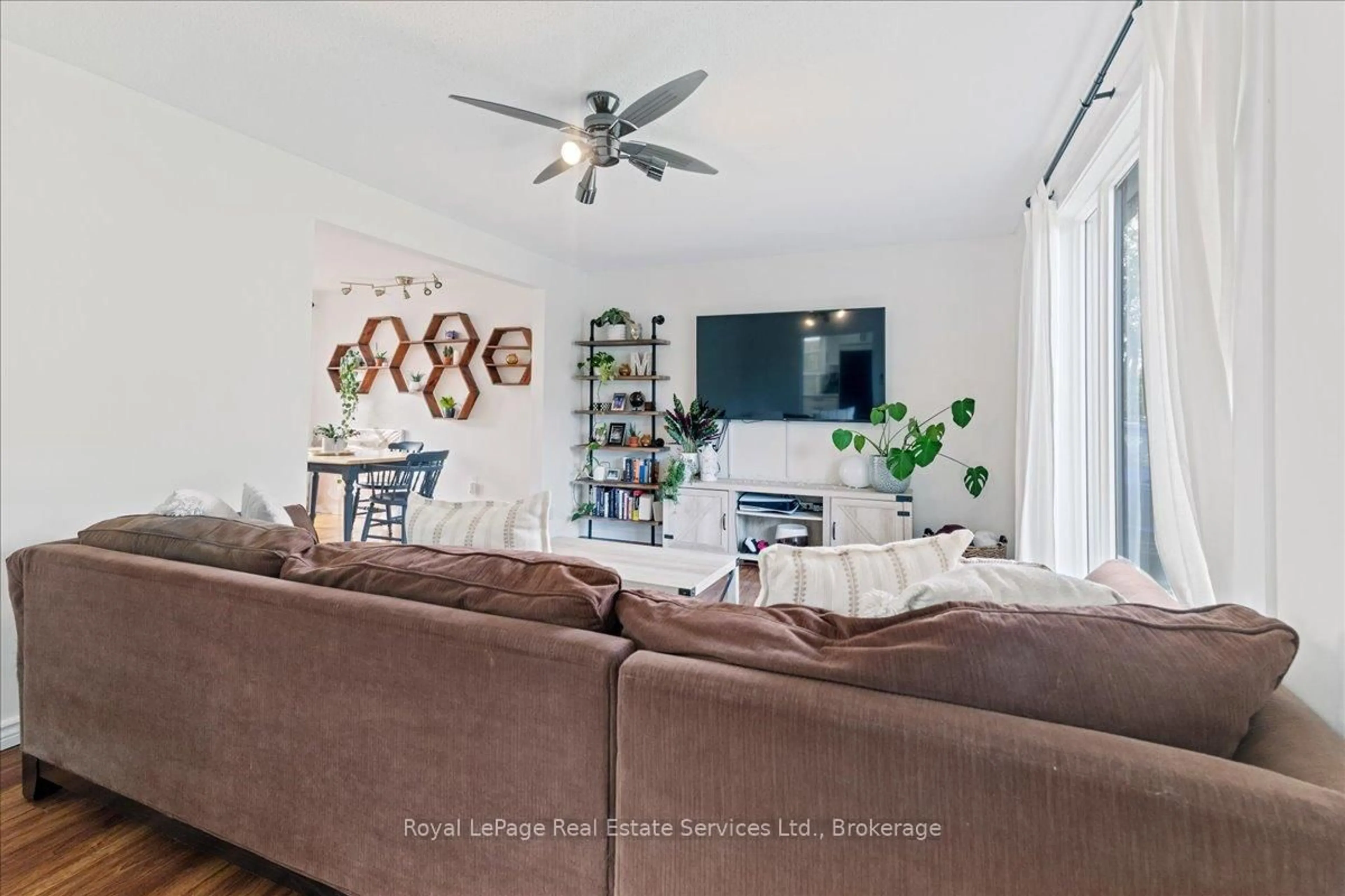 Living room with furniture, unknown for 160 Home St, Stratford Ontario N5A 2A1