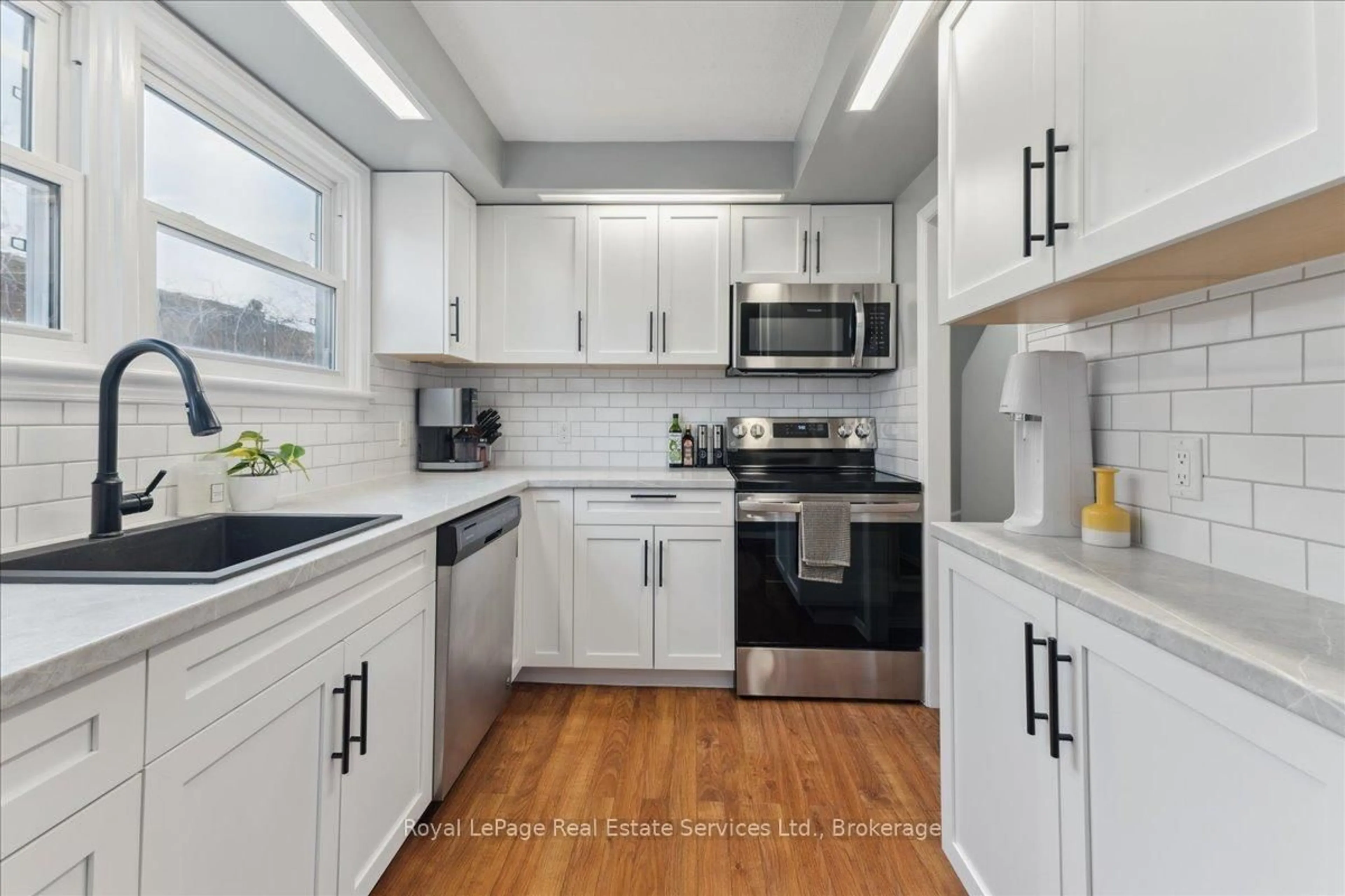 Unknown for 160 Home St, Stratford Ontario N5A 2A1