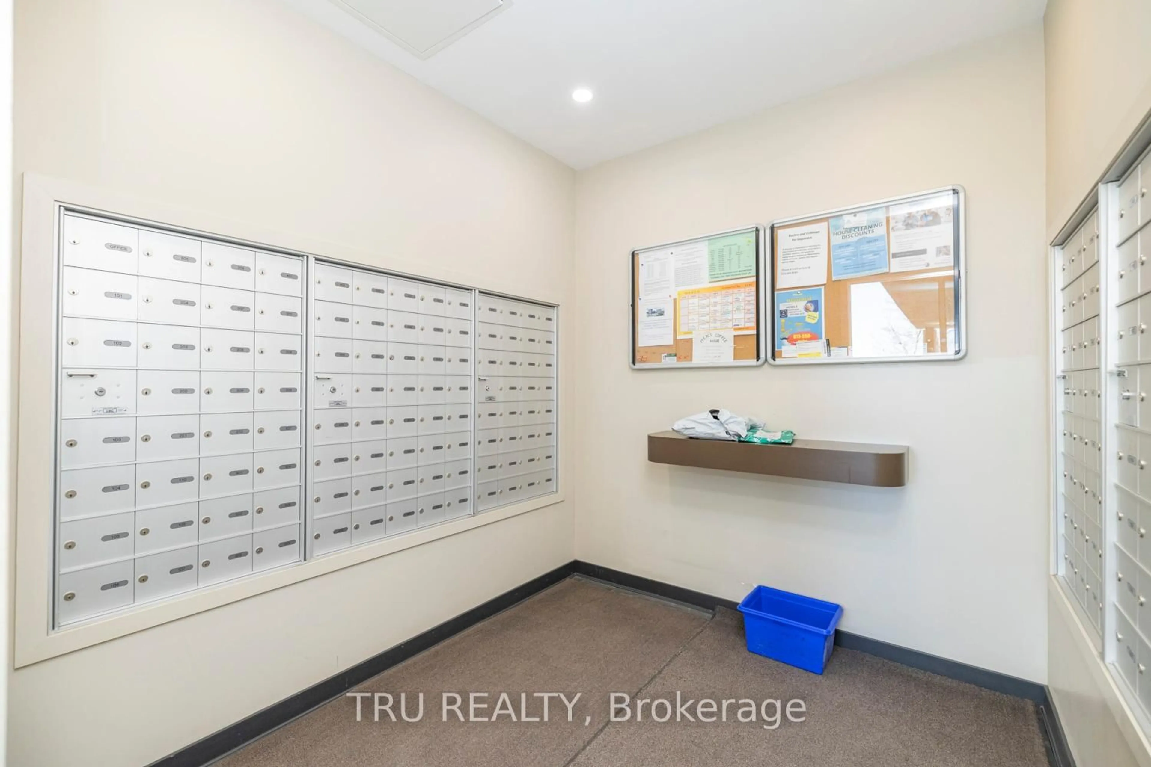 Unknown for 2625 Regina St #510, Ottawa Ontario K2B 5W8