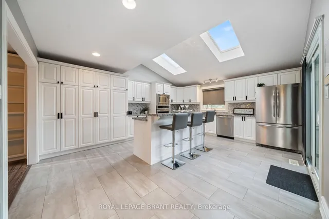 Additional property image - 110 Fieldway Dr