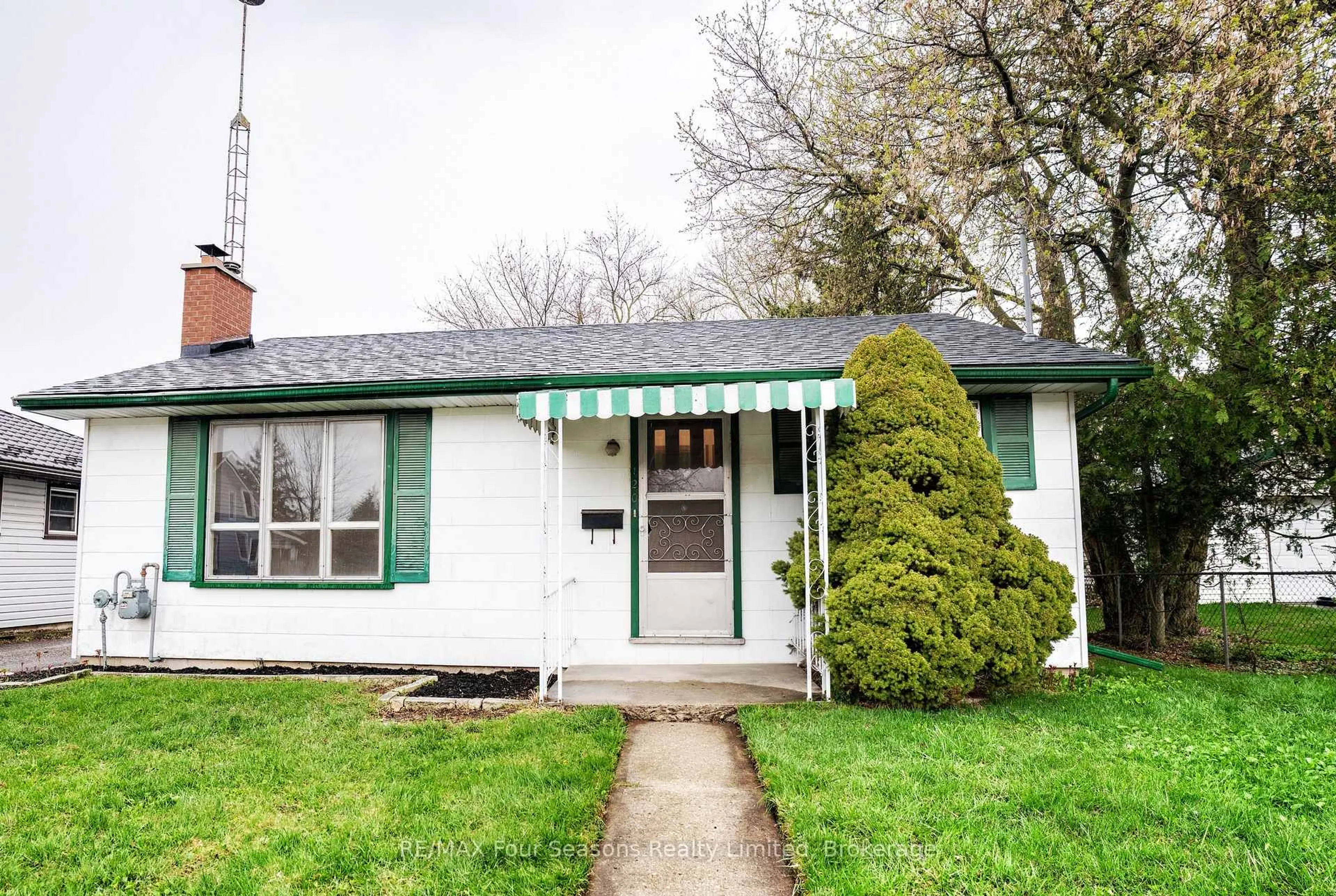 Home with vinyl exterior material, street for 120 Charles St, Wellington North Ontario N0G 1A0