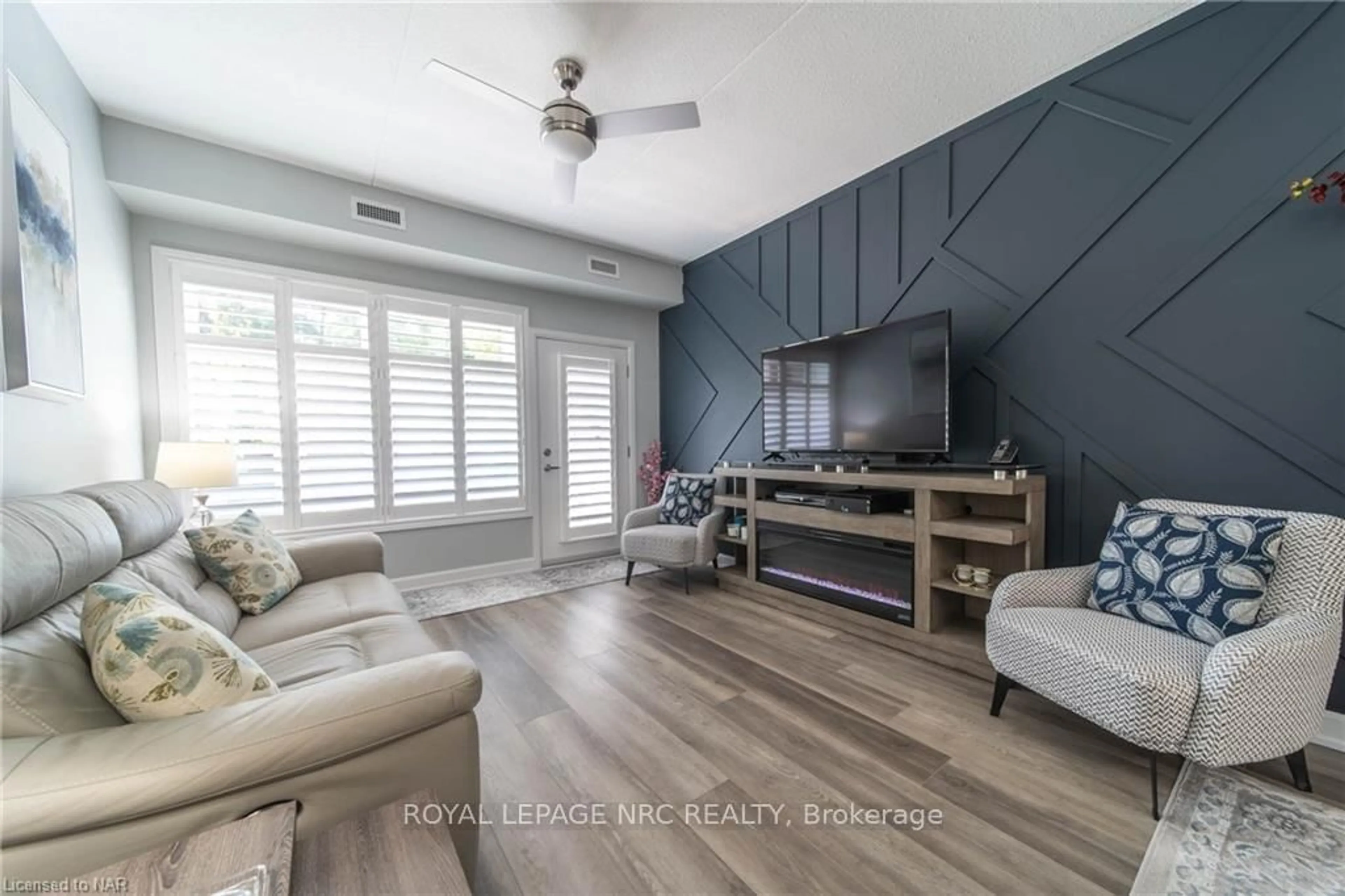 Living room with furniture, unknown for 4644 Pettit Ave #102, Niagara Falls Ontario L2E 6L4