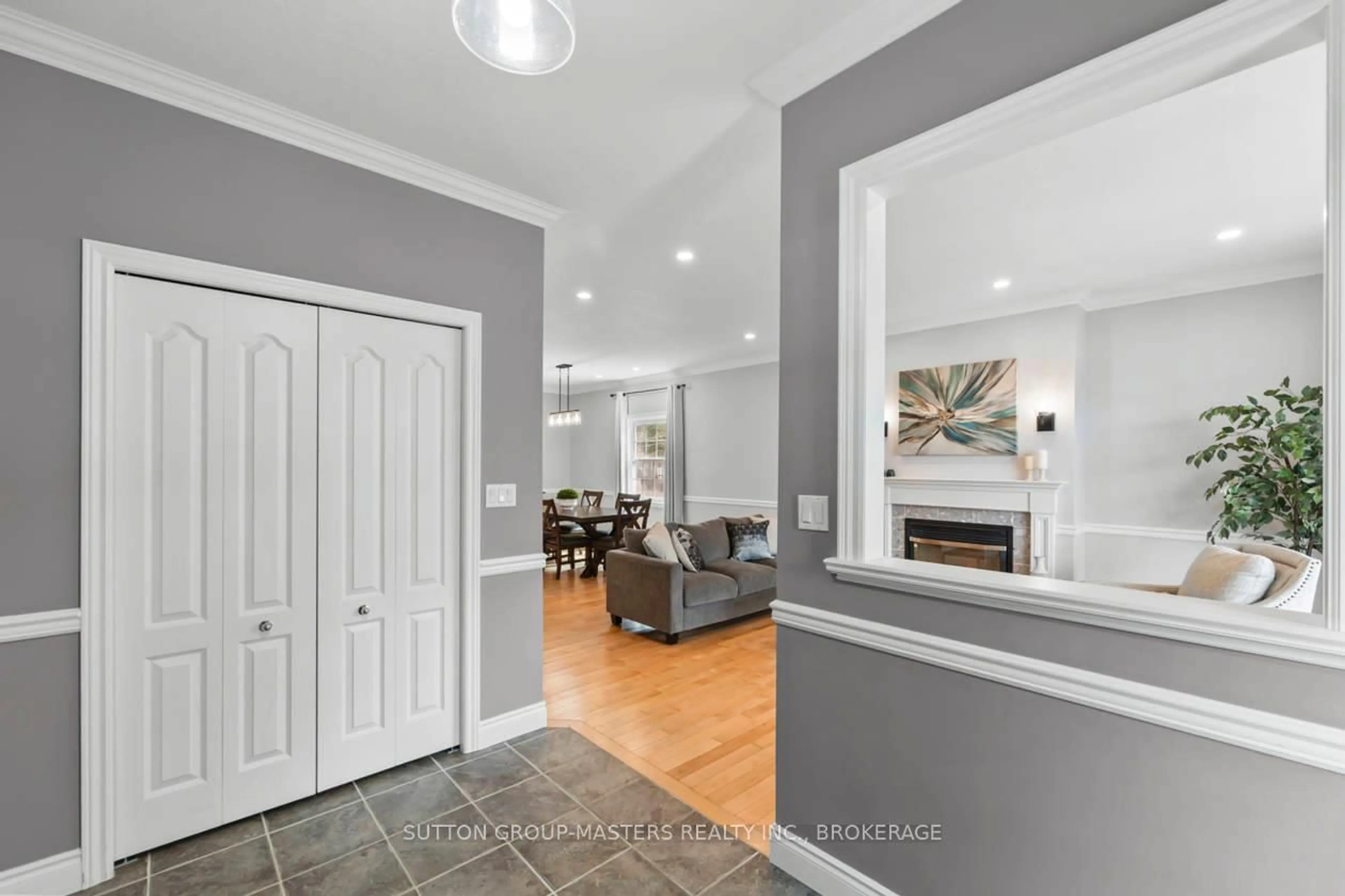 Indoor entryway for 151 Rose Abbey Dr, Kingston Ontario K7K 7L9