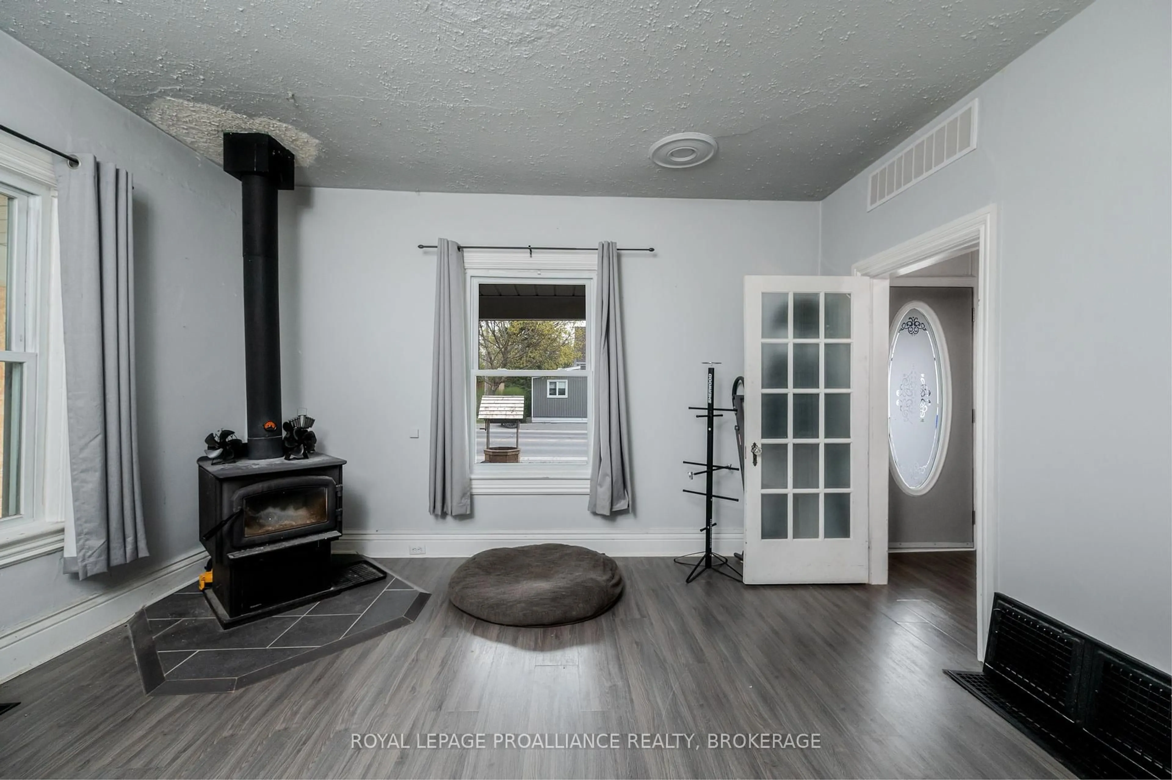 Unknown for 4089 Perth Rd, Inverary Ontario K0H 1X0