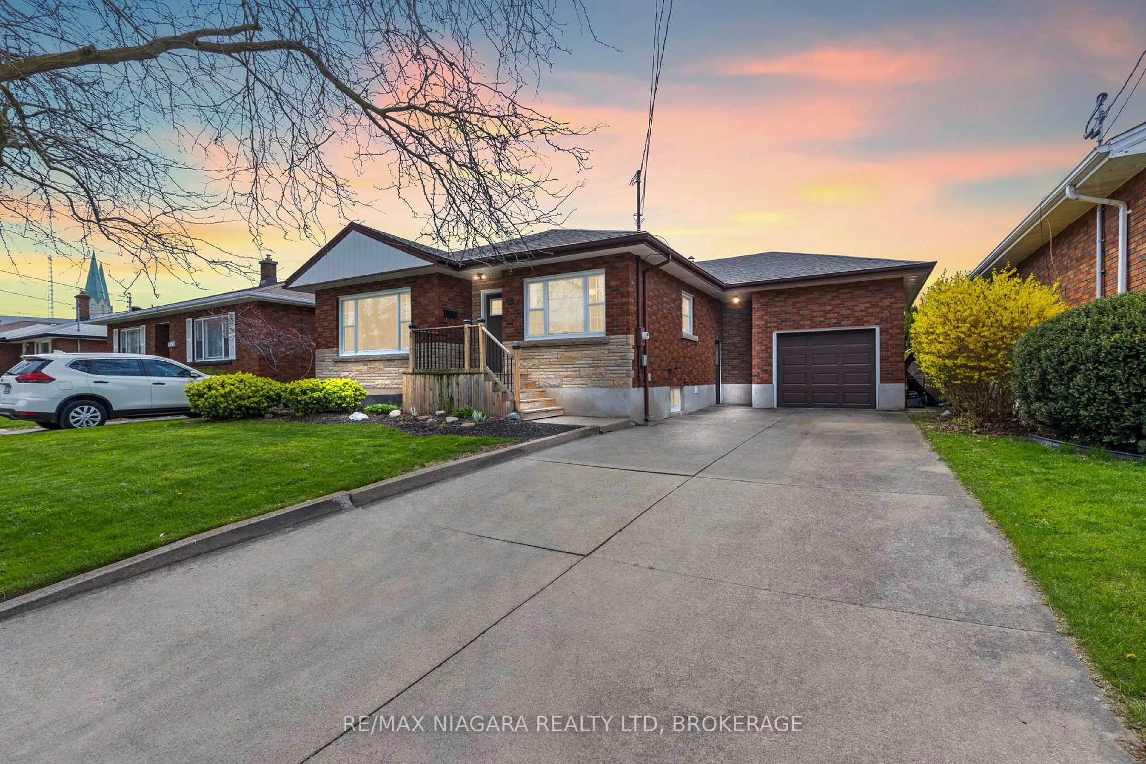 Home with brick exterior material, street for 18 CHALMERS St, St. Catharines Ontario L2N 5C8