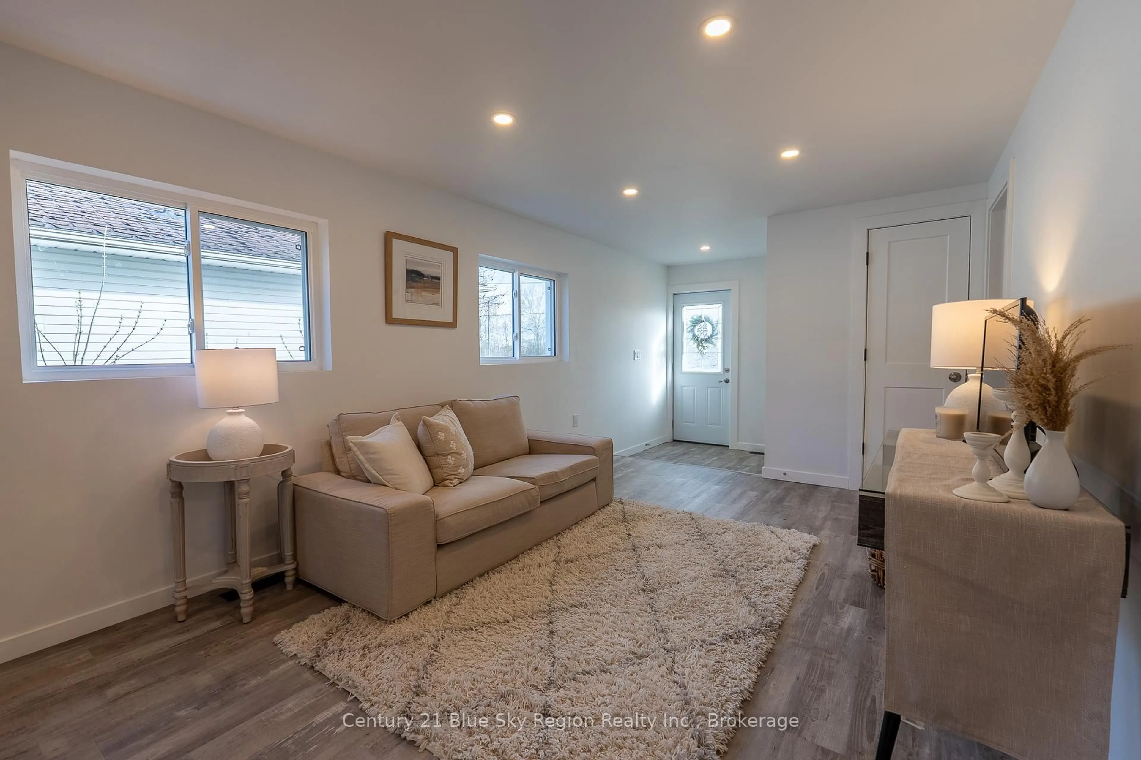 Living room with furniture, unknown for 1184 Mcintyre St, North Bay Ontario P1B 3A8