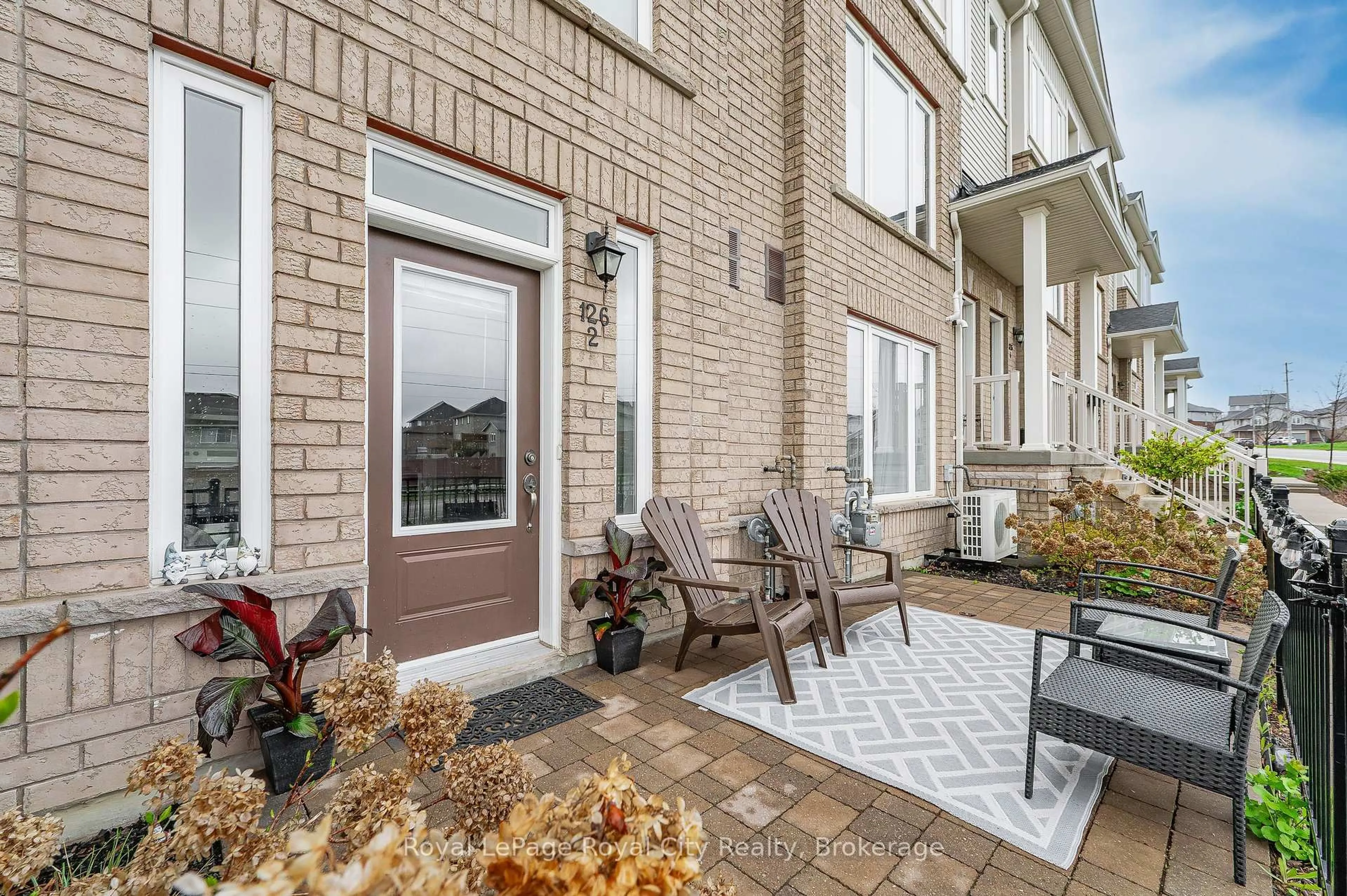 Unknown for 126 Watson Pkwy #2, Guelph Ontario N1E 0P6