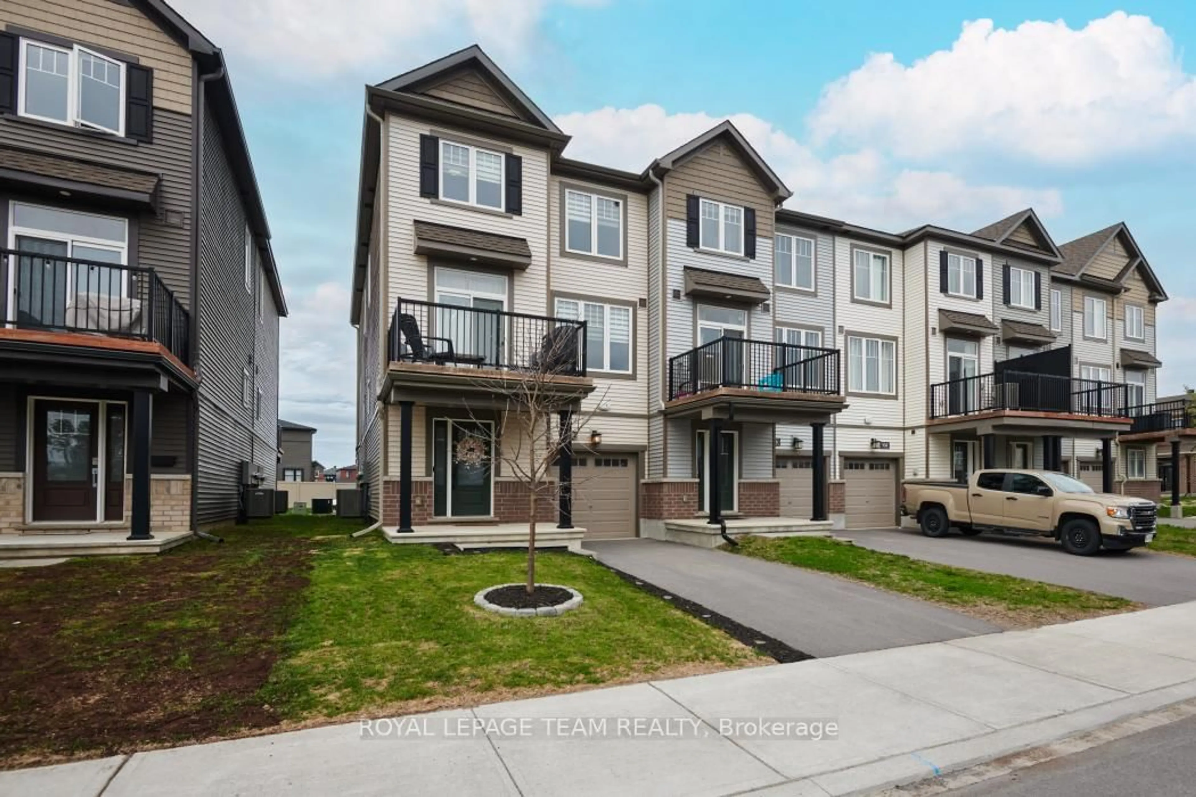 Unknown for 908 Lixnaw Crt, Ottawa Ontario K2J 6Y3