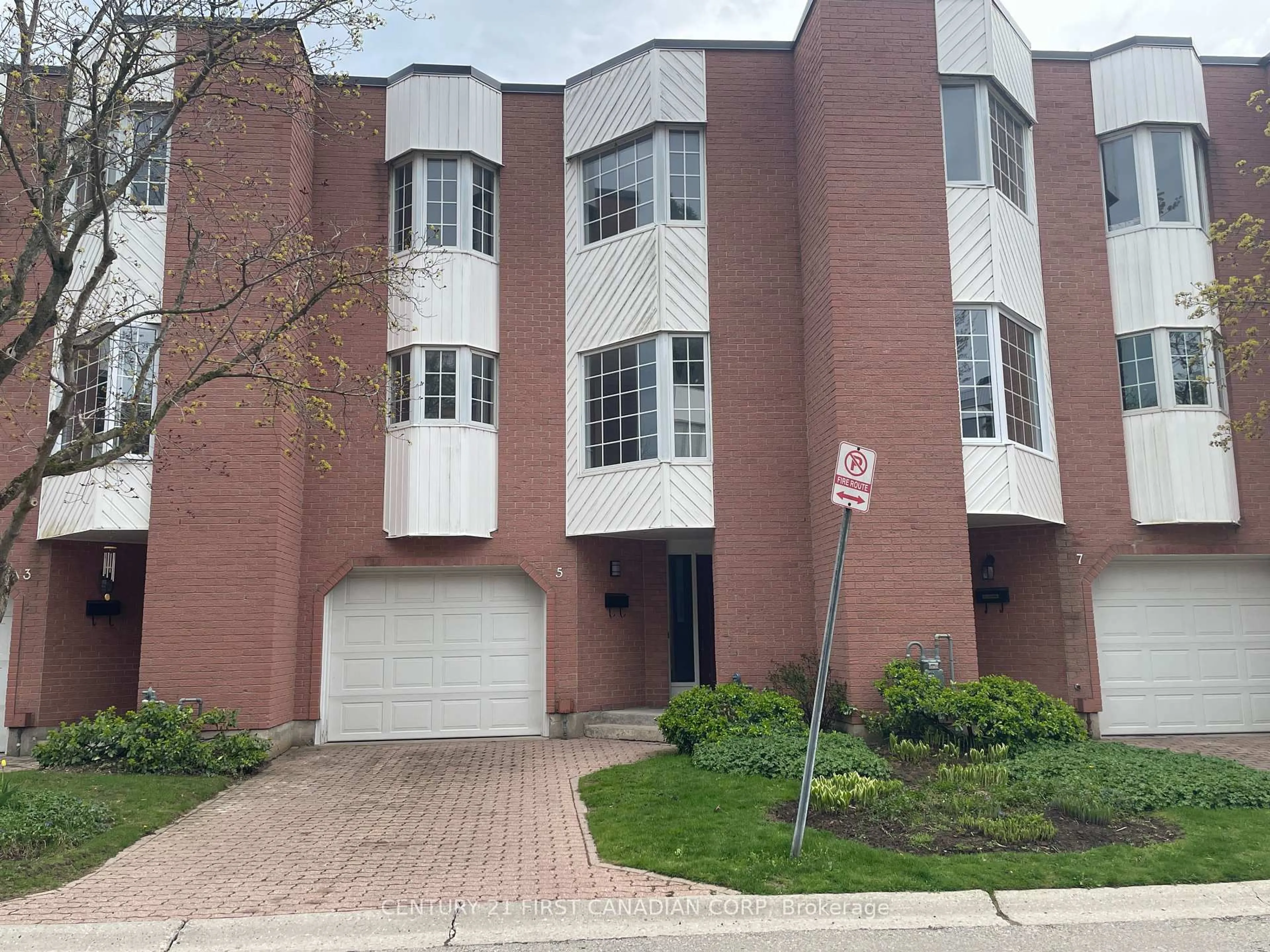 Home with brick exterior material, street for 703 Windermere Rd #5, London North Ontario N5X 2P1
