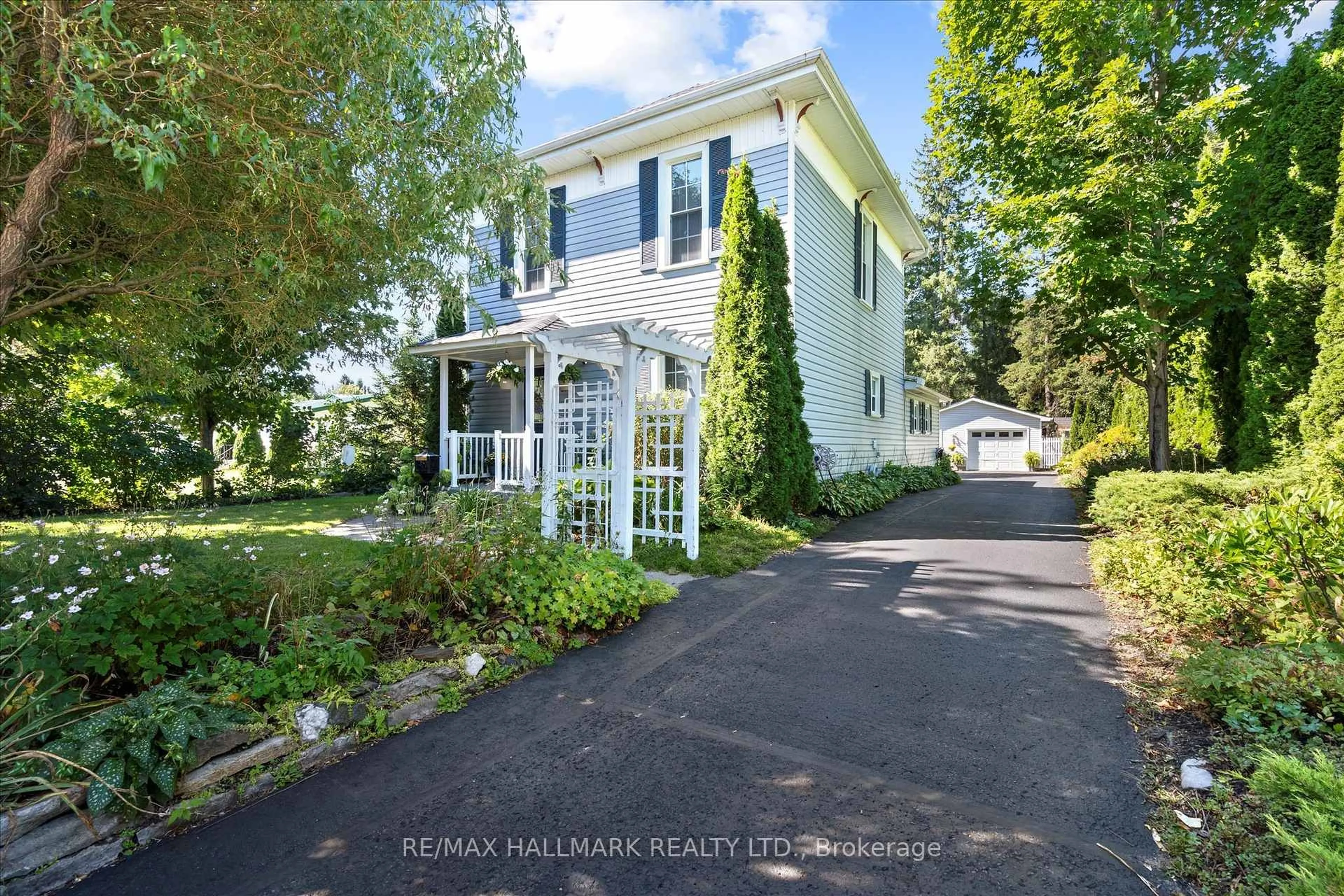 A pic from outside/outdoor area/front of a property/back of a property/a pic from drone, water/lake/river/ocean view for 51 Concession St, Havelock-Belmont-Methuen Ontario K0L 1Z0