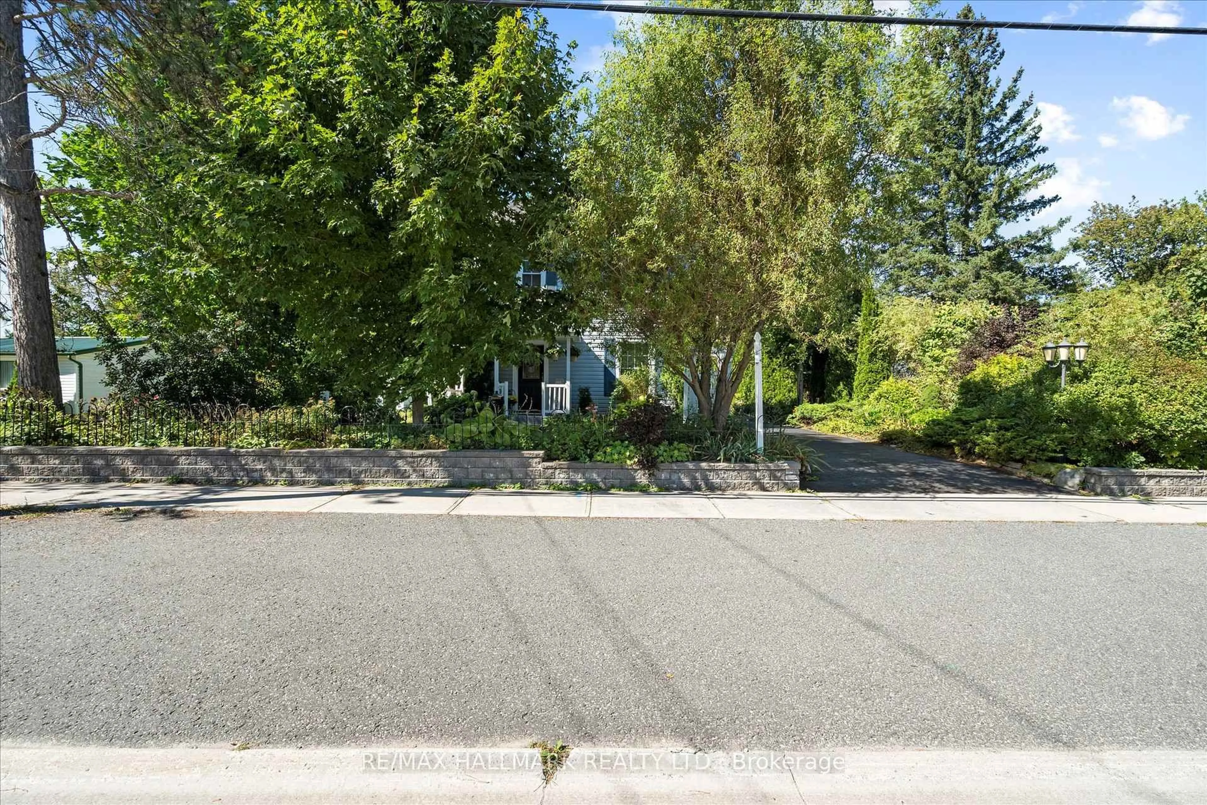 A pic from outside/outdoor area/front of a property/back of a property/a pic from drone, street for 51 Concession St, Havelock-Belmont-Methuen Ontario K0L 1Z0