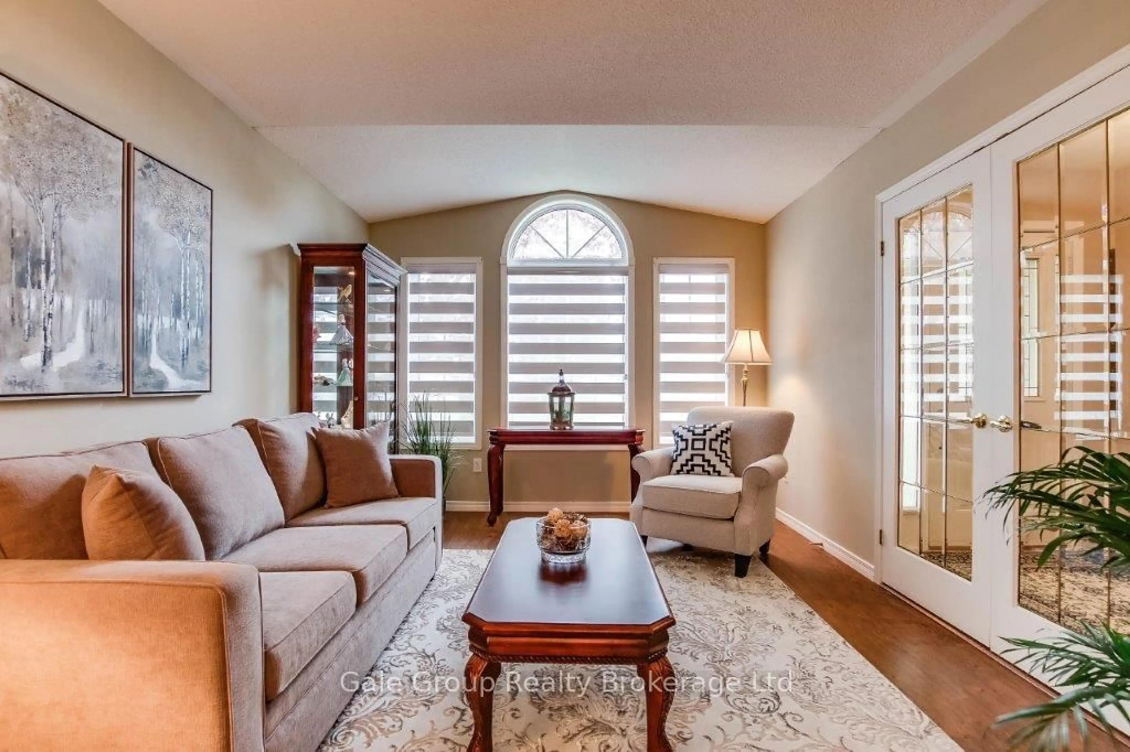 Living room with furniture, unknown for 39 Yarmouth Dr, London East Ontario N5V 4T8