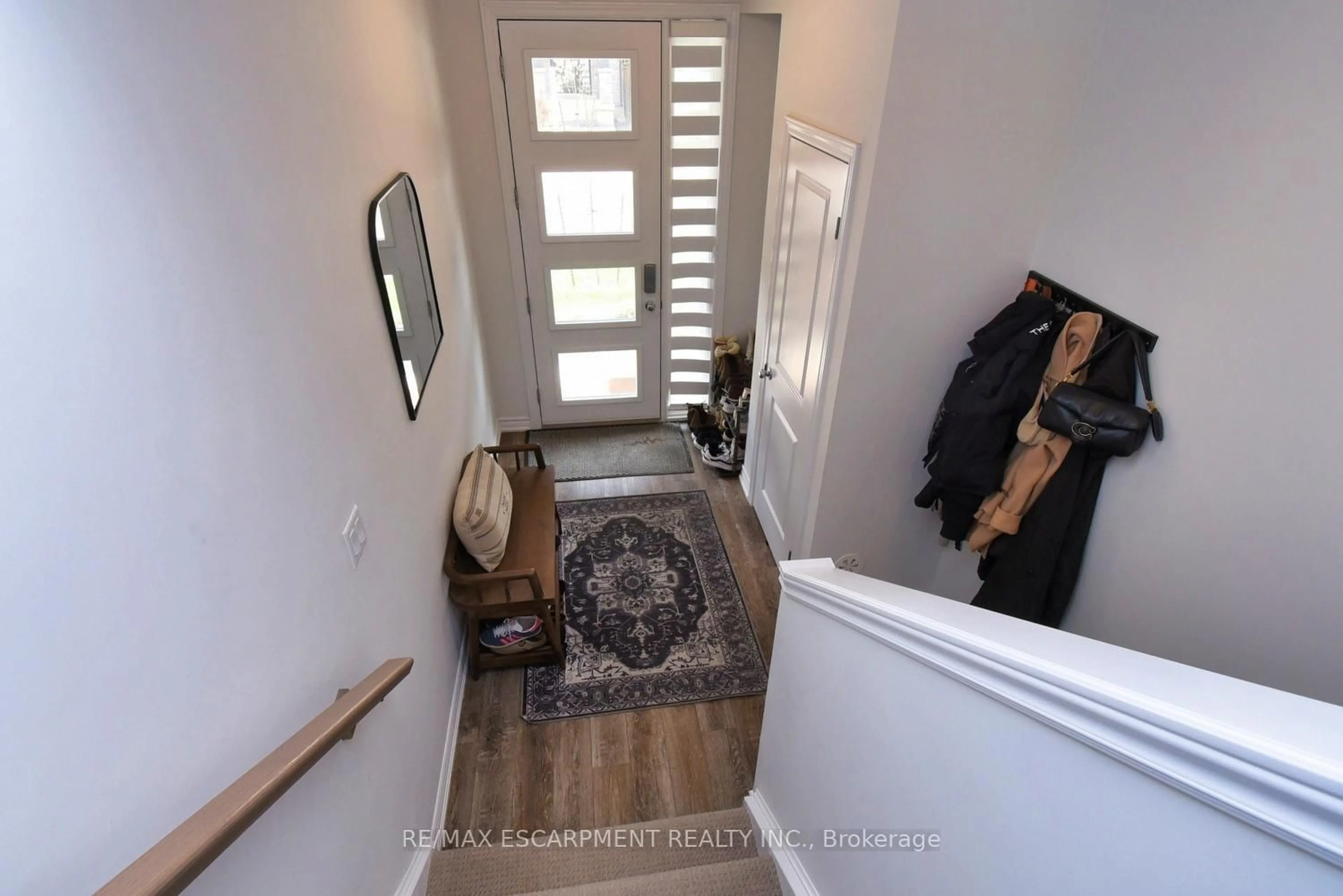 Indoor entryway for 187 Wilson St #4, Hamilton Ontario L9G 1N4