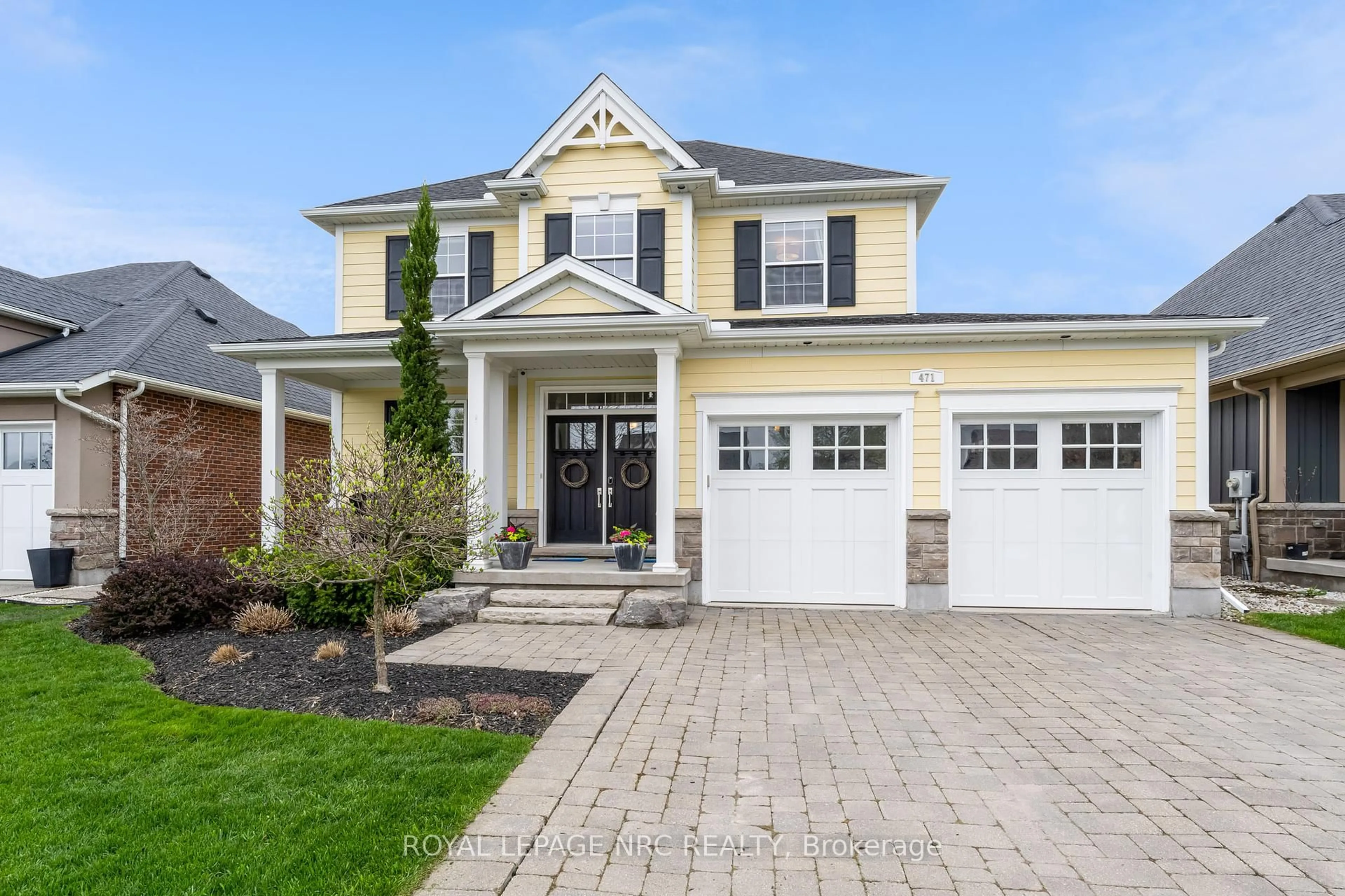 Home with vinyl exterior material, street for 471 Gaiser Rd, Welland Ontario L3C 0B9
