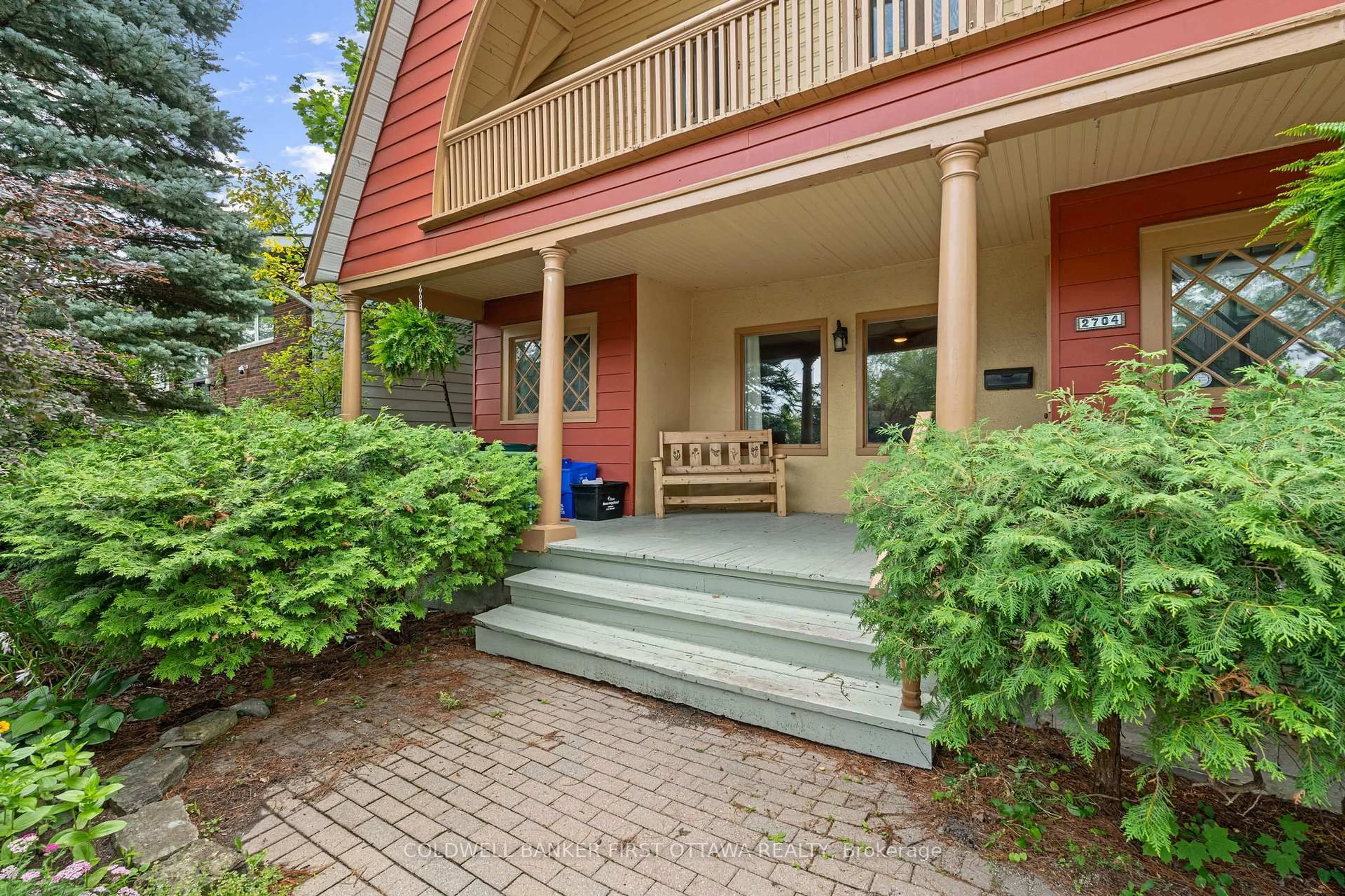 Patio, street for 2704 DON St, Ottawa Ontario K2B 6Y5