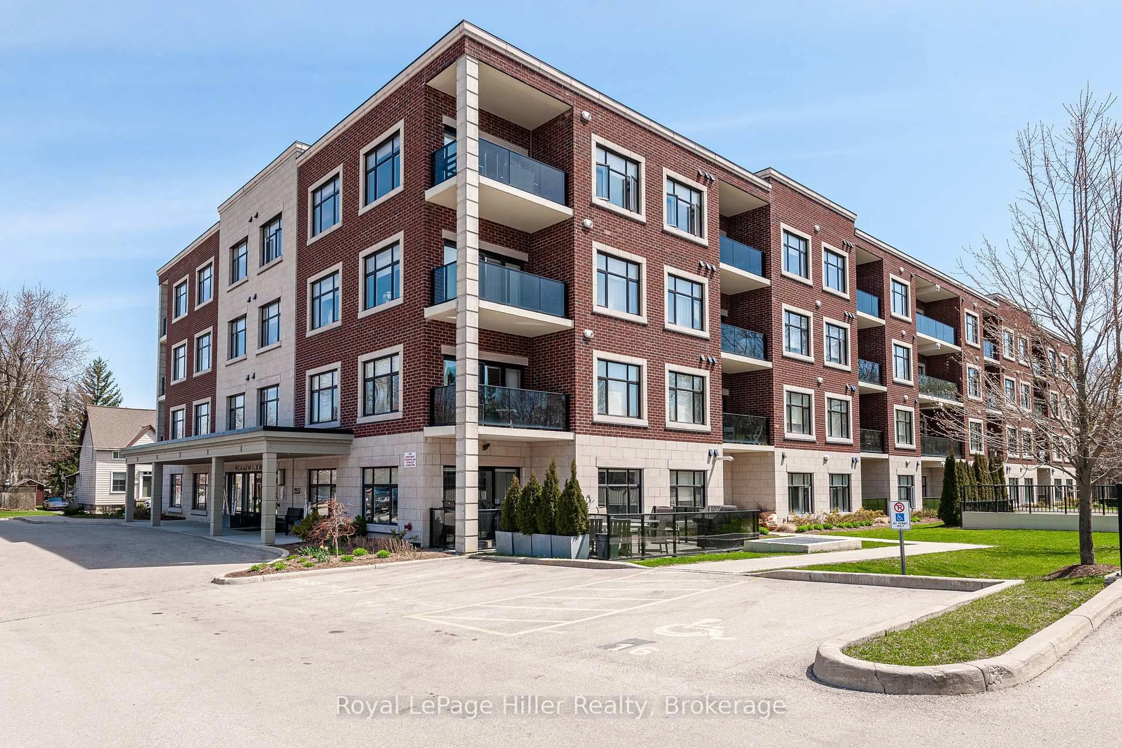 Unknown for 255 John St #111, Stratford Ontario N5A 0G7