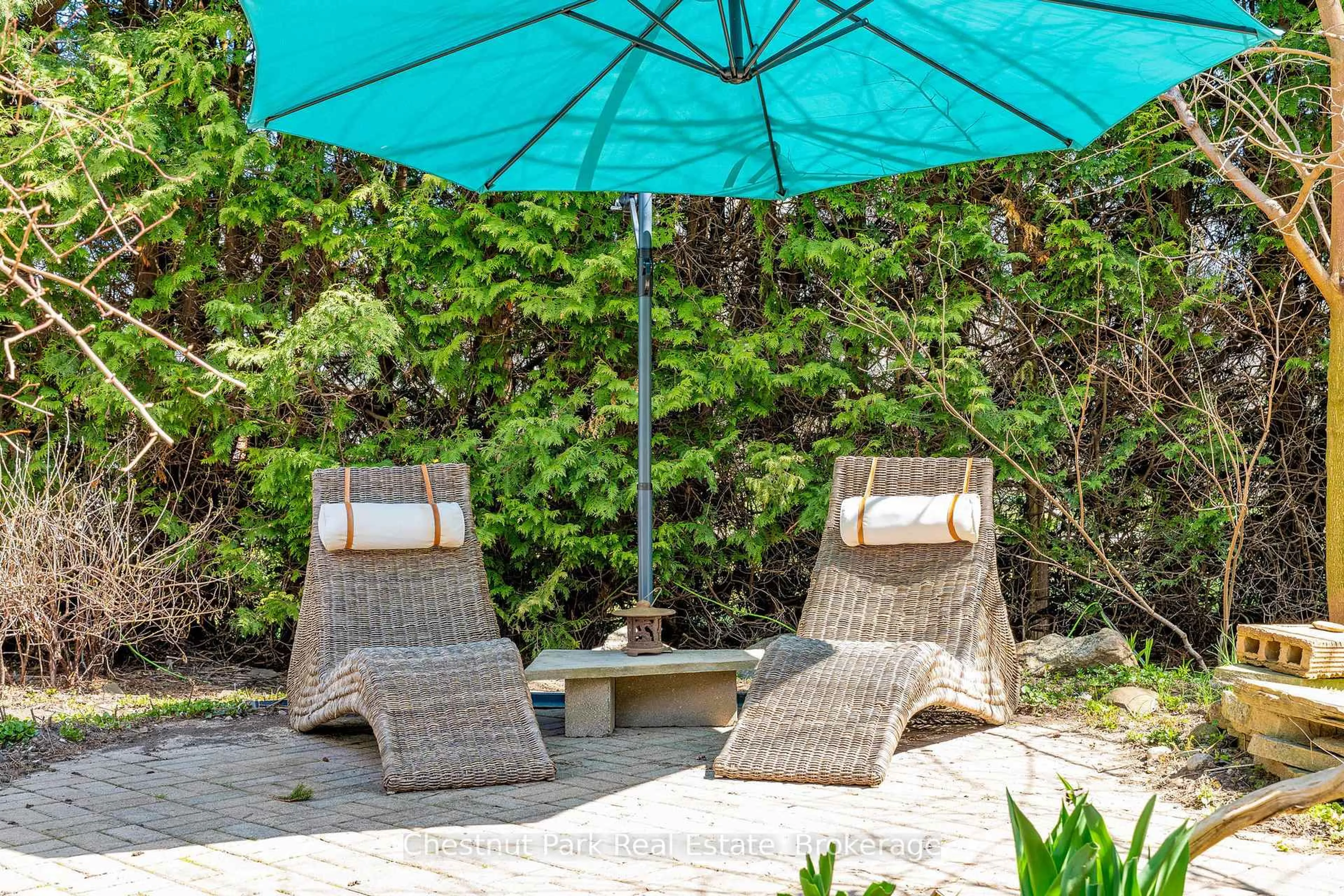 Patio, water/lake/river/ocean view for 56 Napier St, Blue Mountains Ontario N0H 2P0