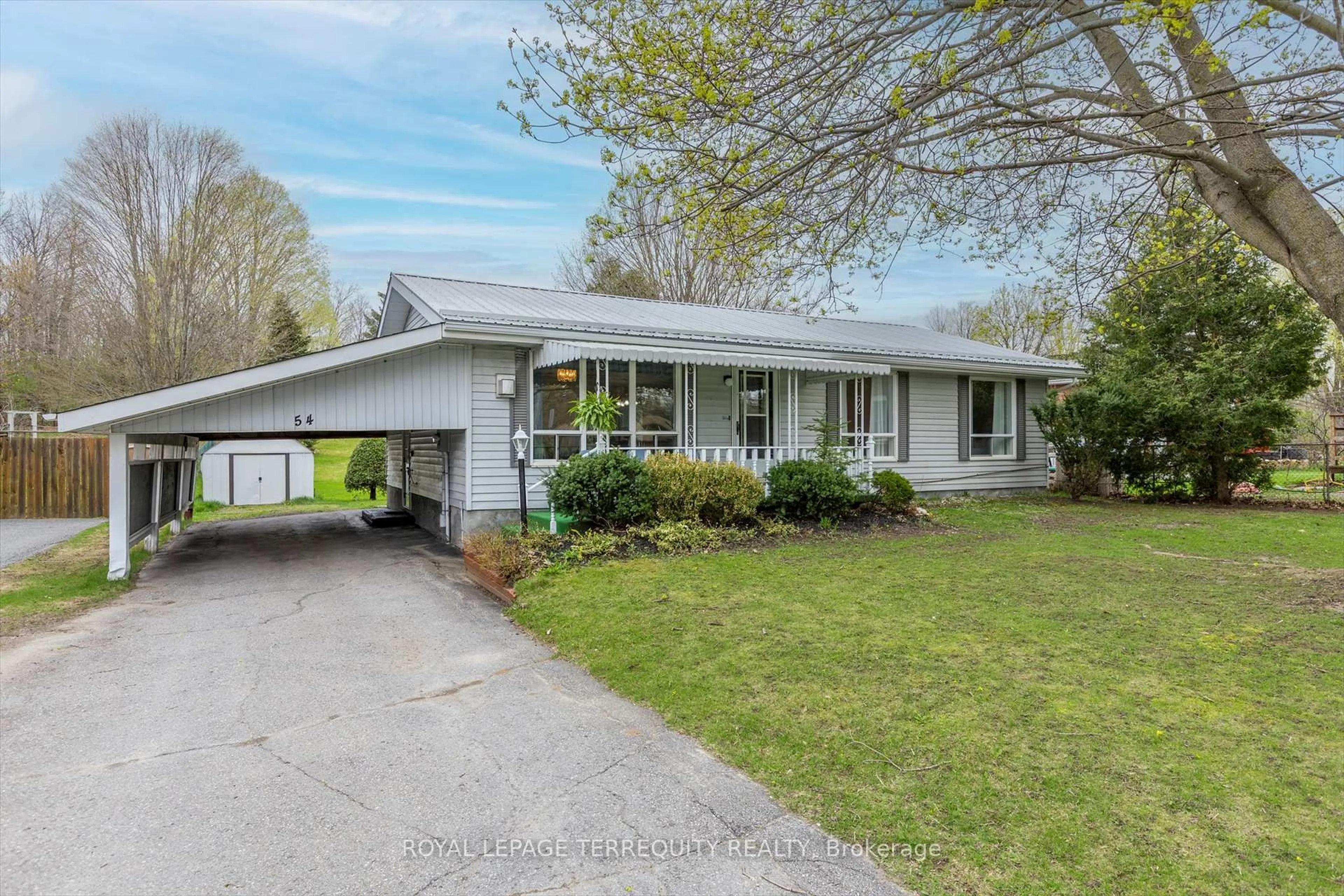 A pic from outside/outdoor area/front of a property/back of a property/a pic from drone, street for 54 Concession St, Havelock-Belmont-Methuen Ontario K0L 1Z0