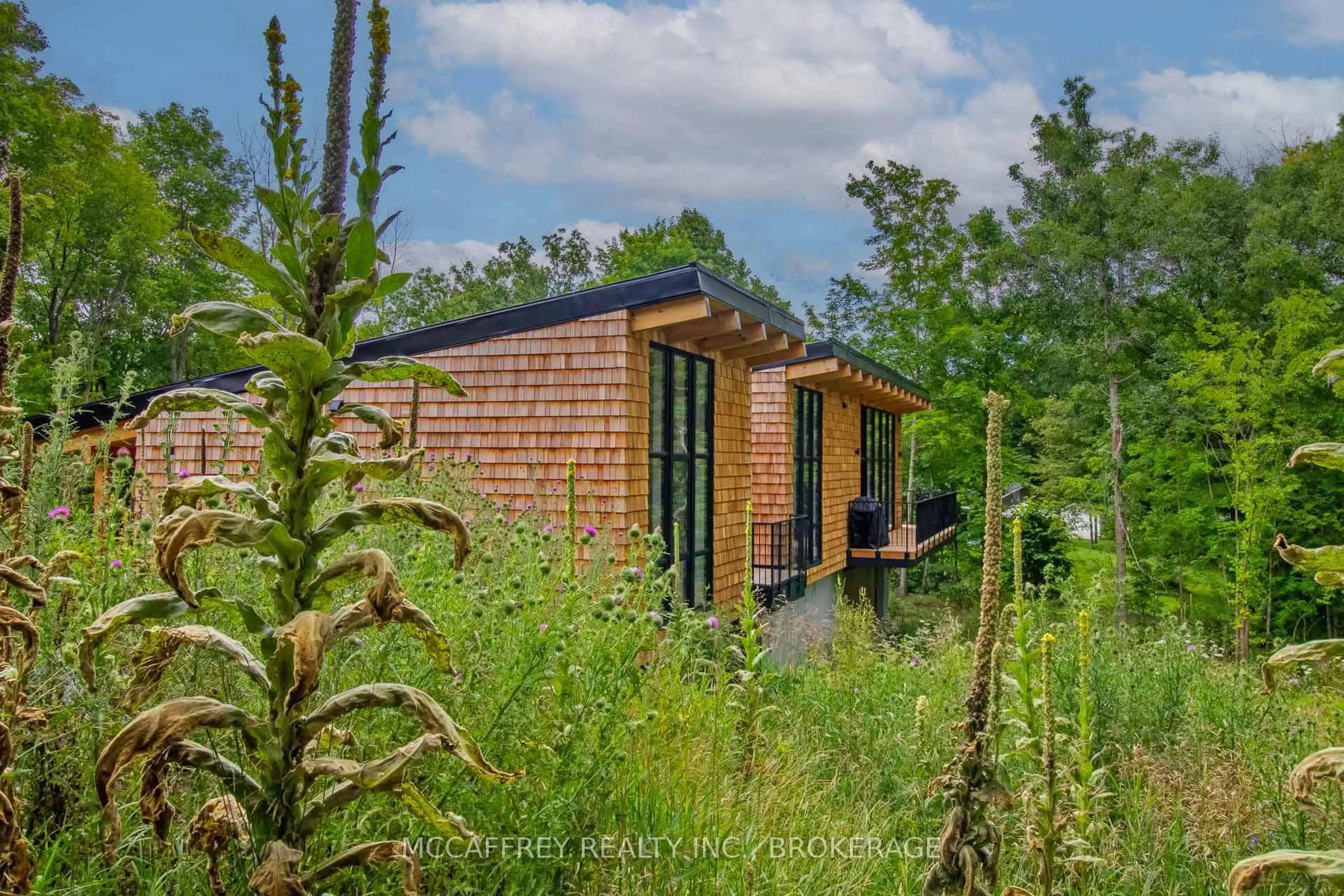 Home with brick exterior material, building for 962 Church Rd, Kaladar Ontario K0K 1Z0