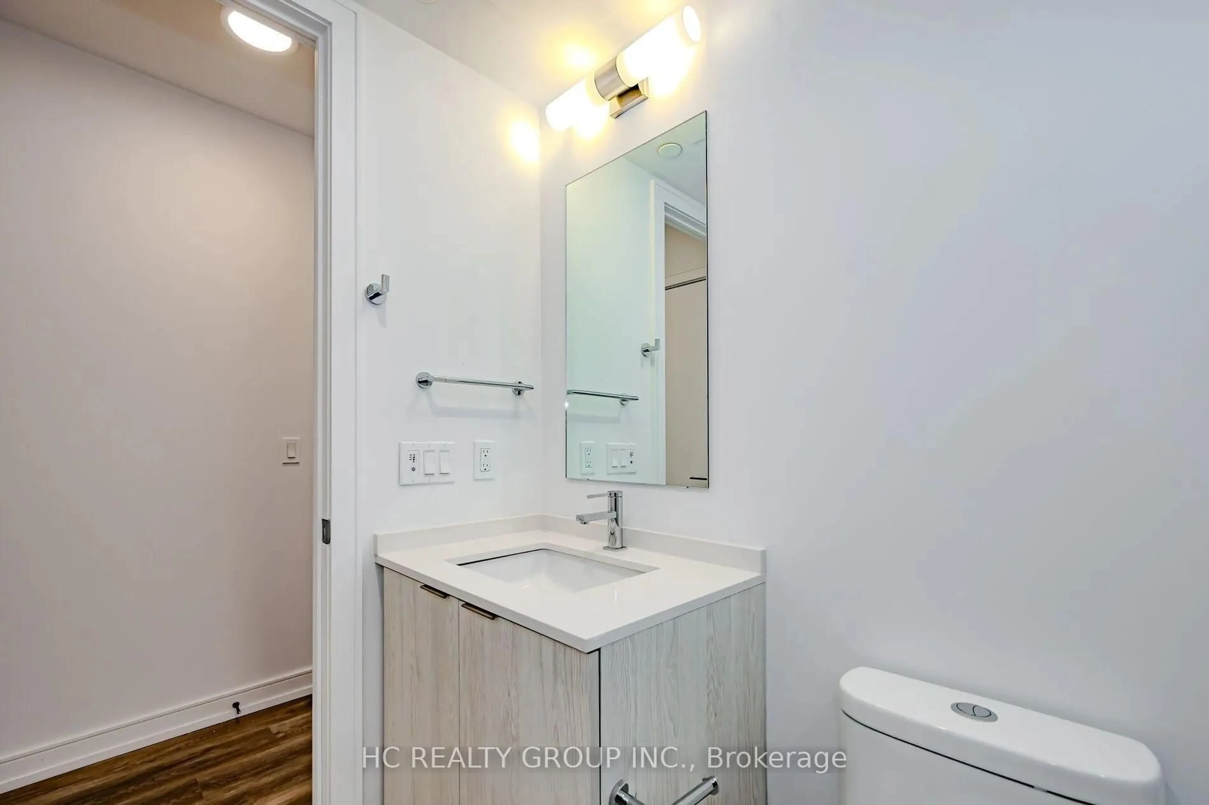 Standard bathroom, unknown for 1 Jarvis St #607, Hamilton Ontario L8R 0A8