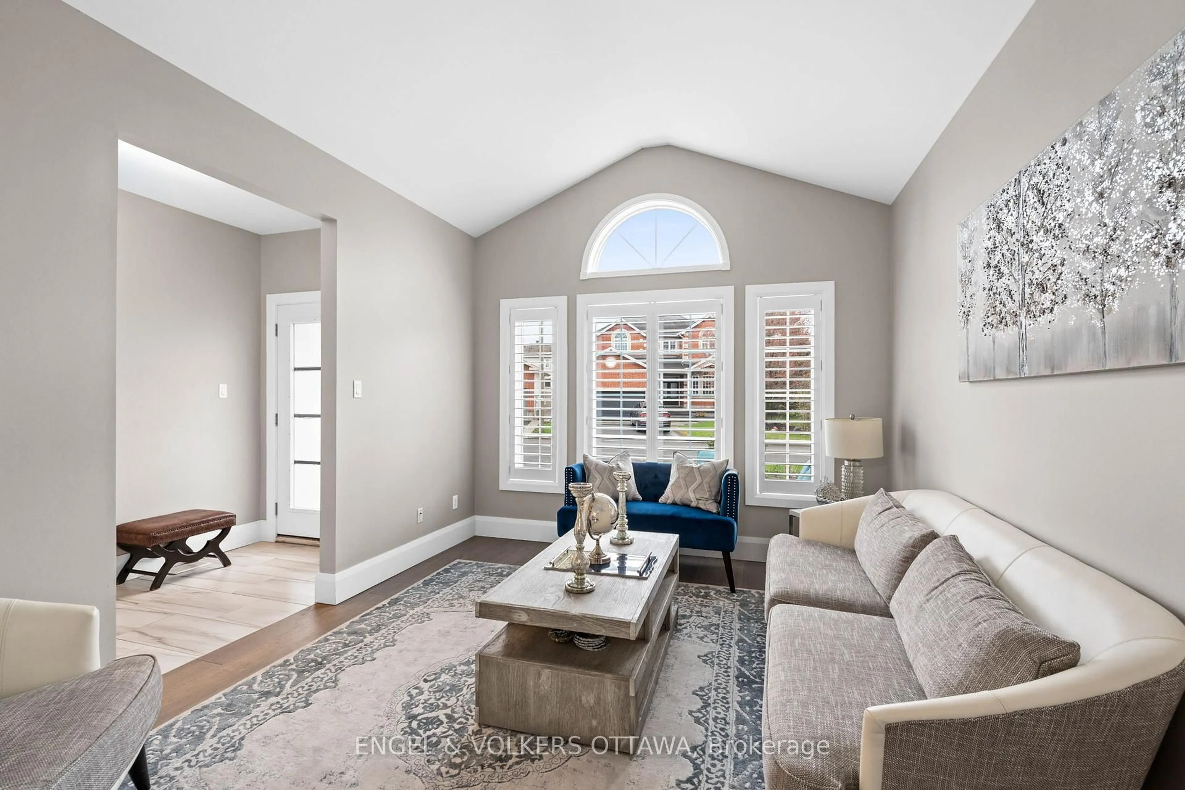 Living room with furniture, unknown for 18 Fanterra Way, Ottawa Ontario K1T 3Y7