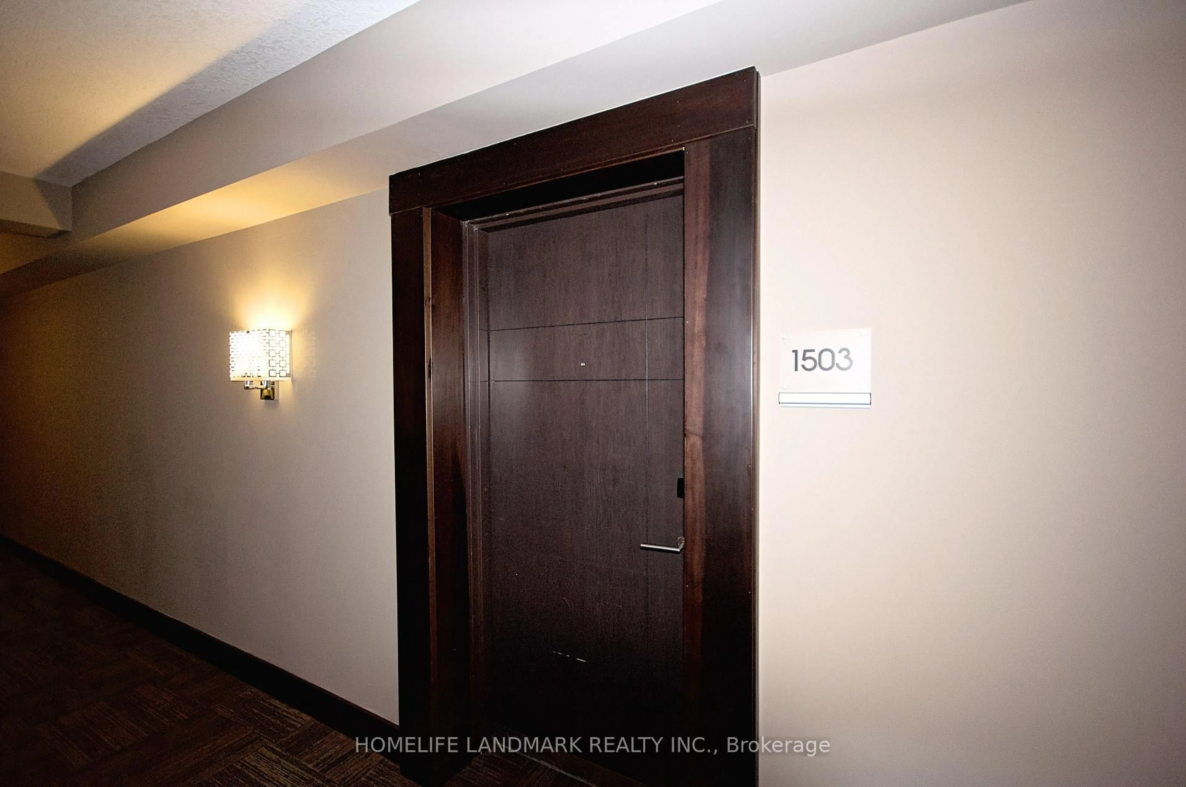 Indoor foyer for 1235 Richmond St #1503, London East Ontario N6A 0C1