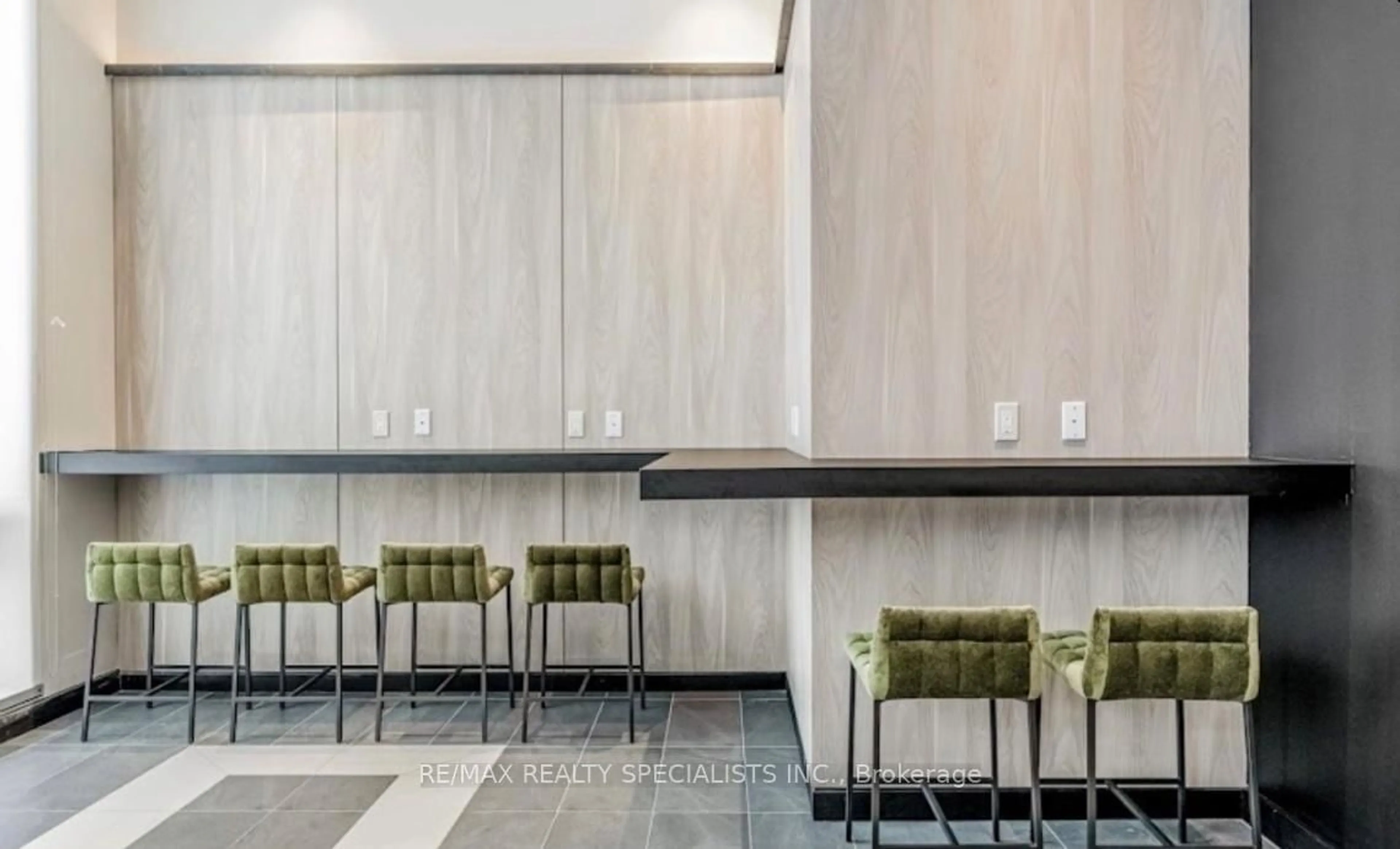 Lobby for 1 Jarvis St #720, Hamilton Ontario L8R 3J2