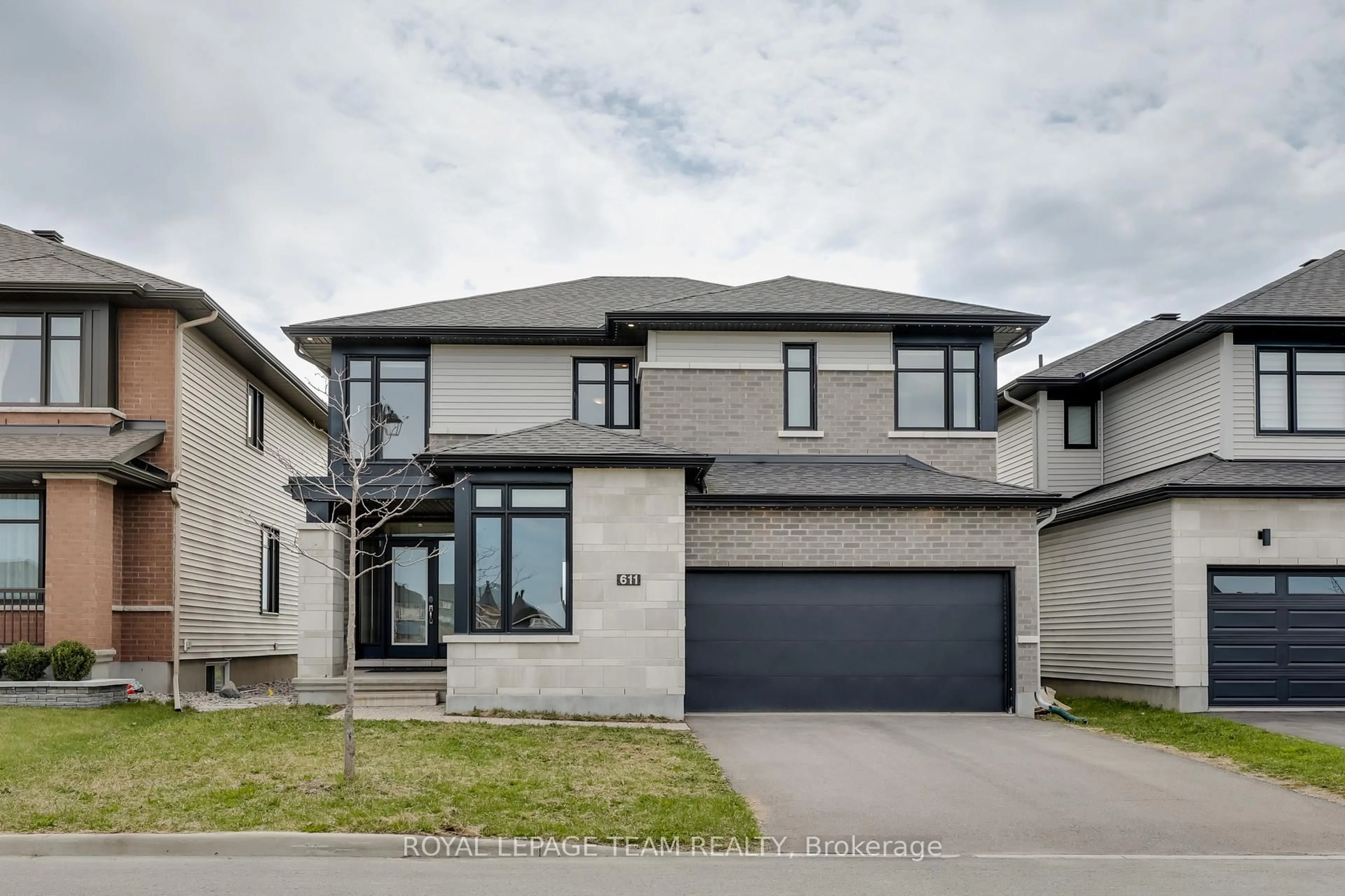Home with brick exterior material, street for 611 Triangle St, Stittsville Ontario K2V 0L8