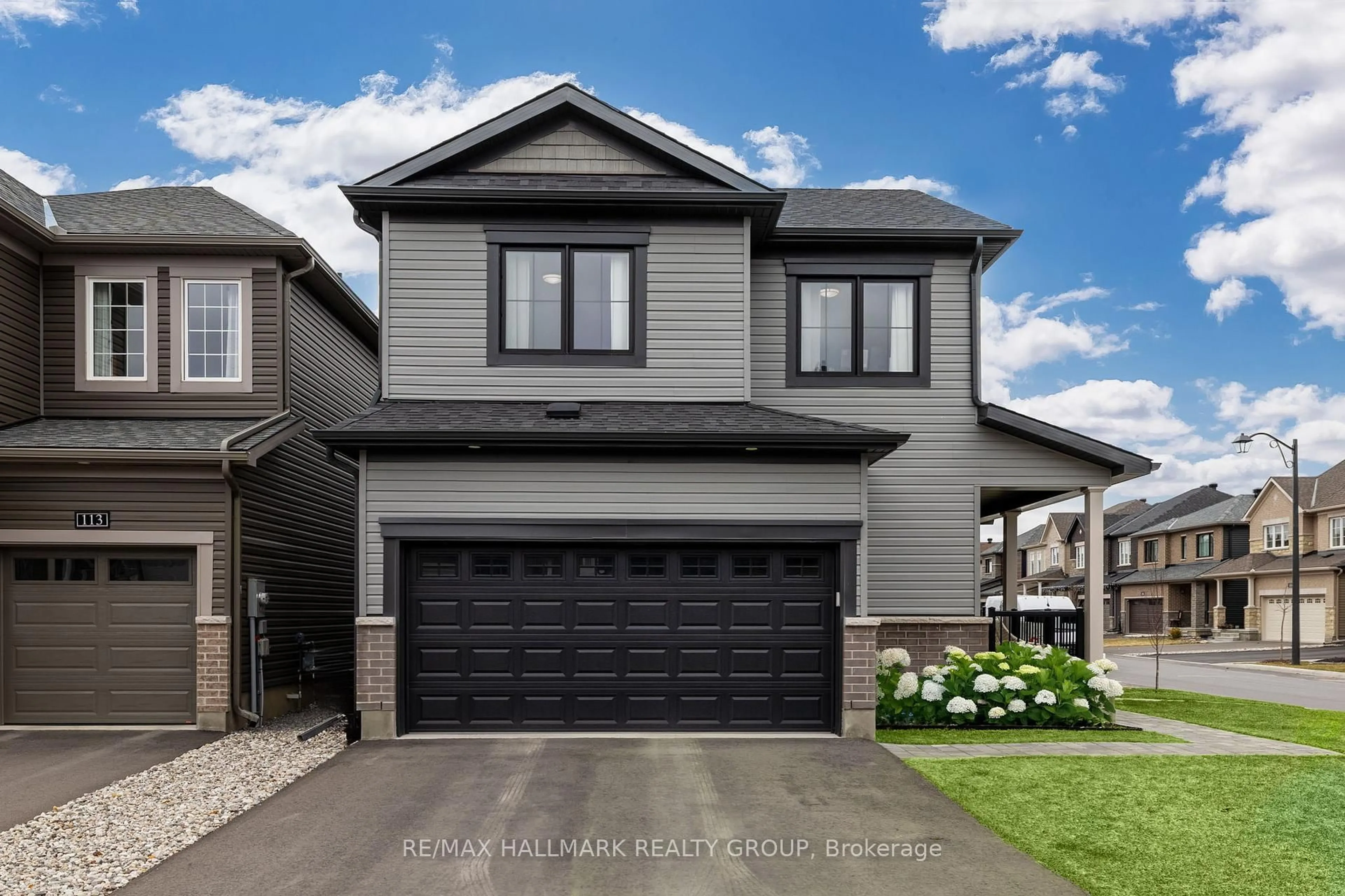 Home with vinyl exterior material, street for 601 Idyllic Terr, Ottawa Ontario K4A 5N9