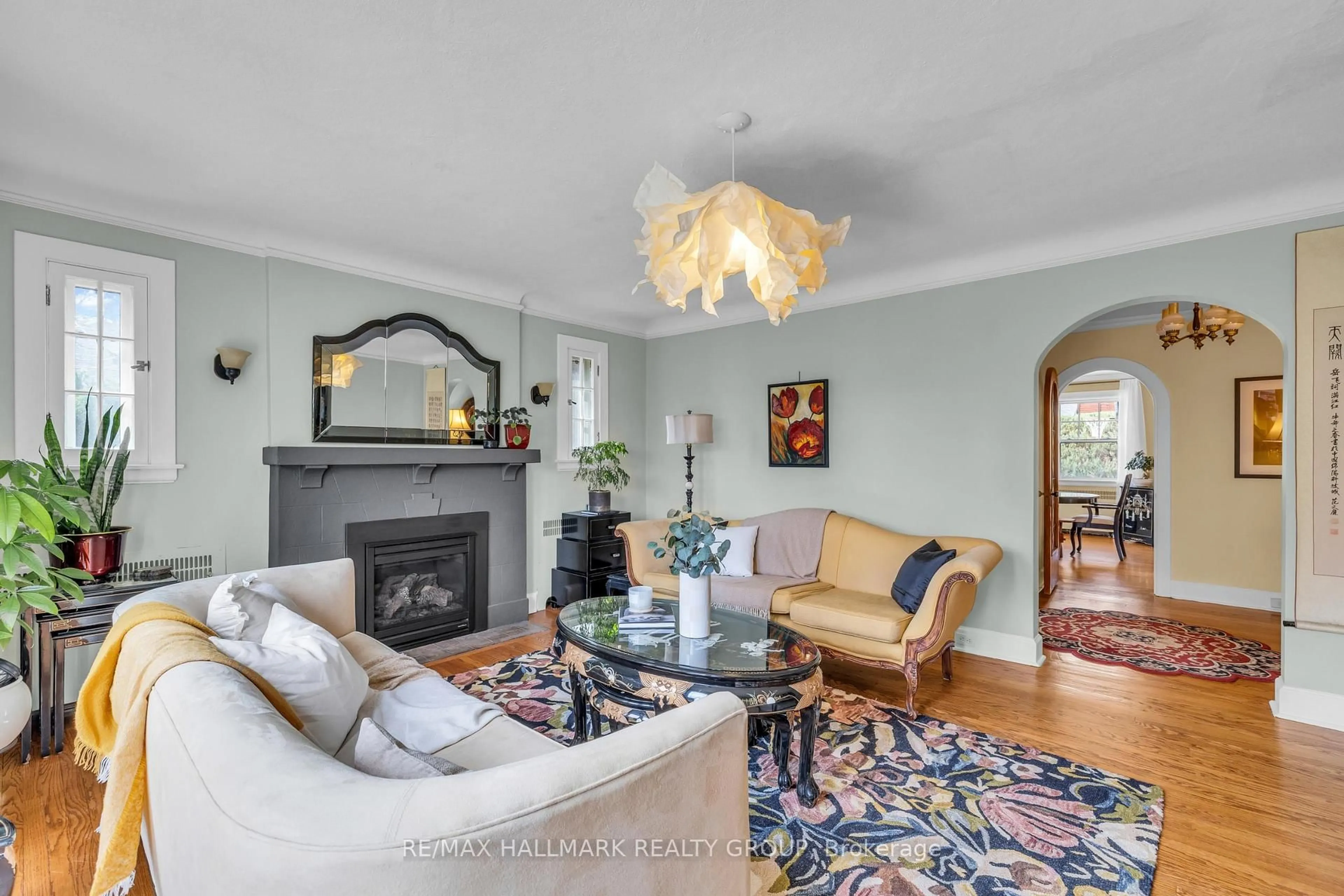 Living room with furniture, unknown for 1 Iona St, Ottawa Ontario K1Y 3L6