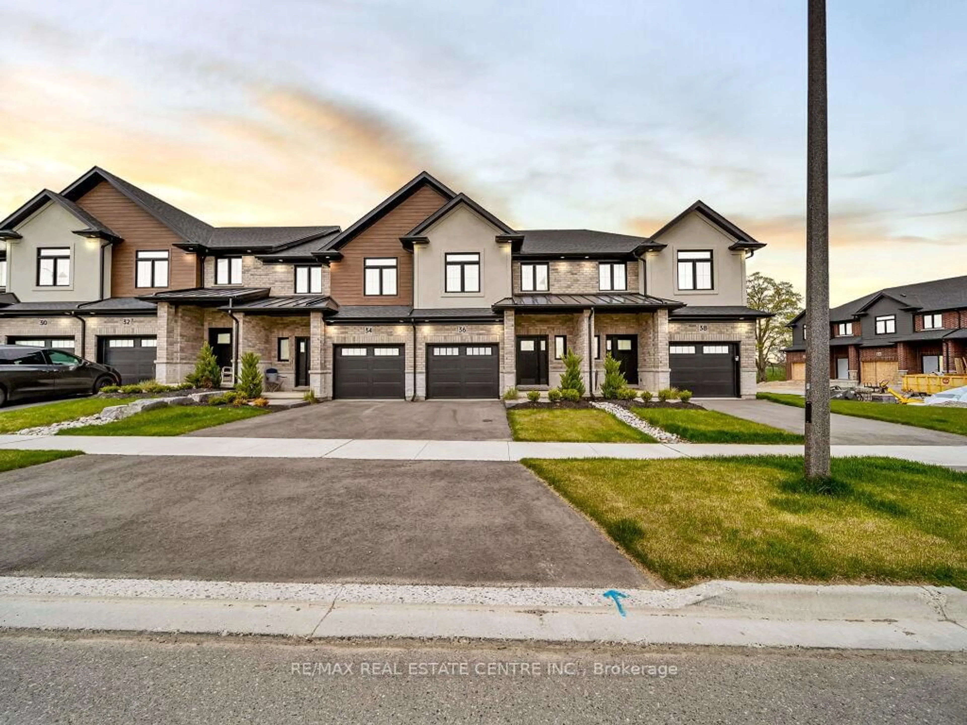 Unknown for 36 Walker Rd, Ingersoll Ontario N5C 4H3