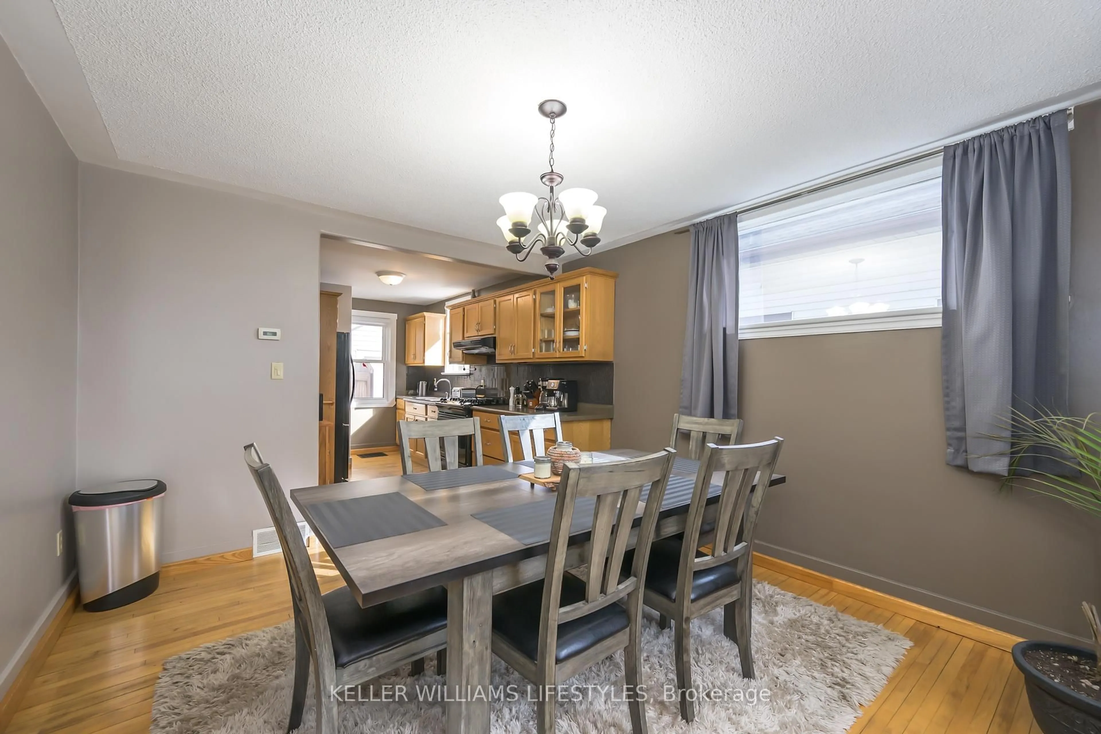 Dining room, wood/laminate floor for 1190 Albany St, London East Ontario N5W 3L7