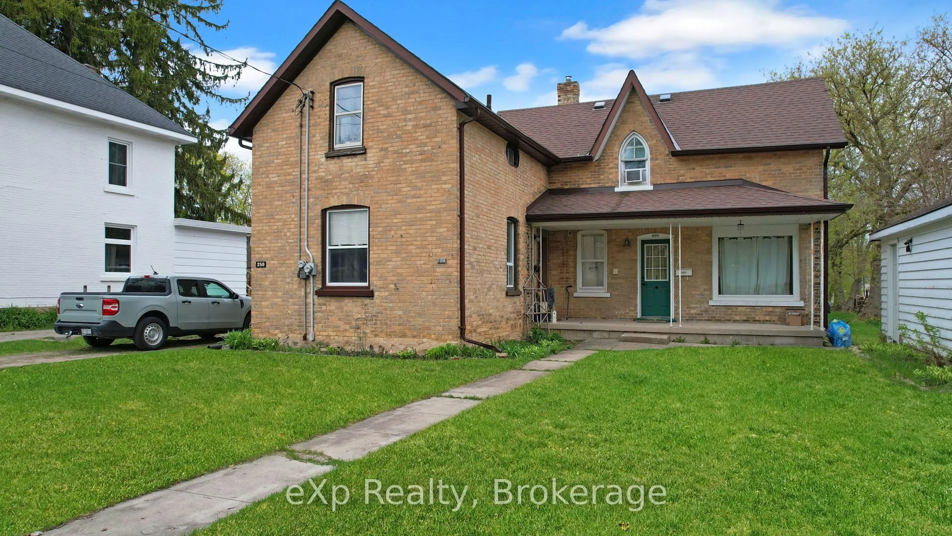 Home with brick exterior material, street for 258 8th St, Hanover Ontario N4N 1J7