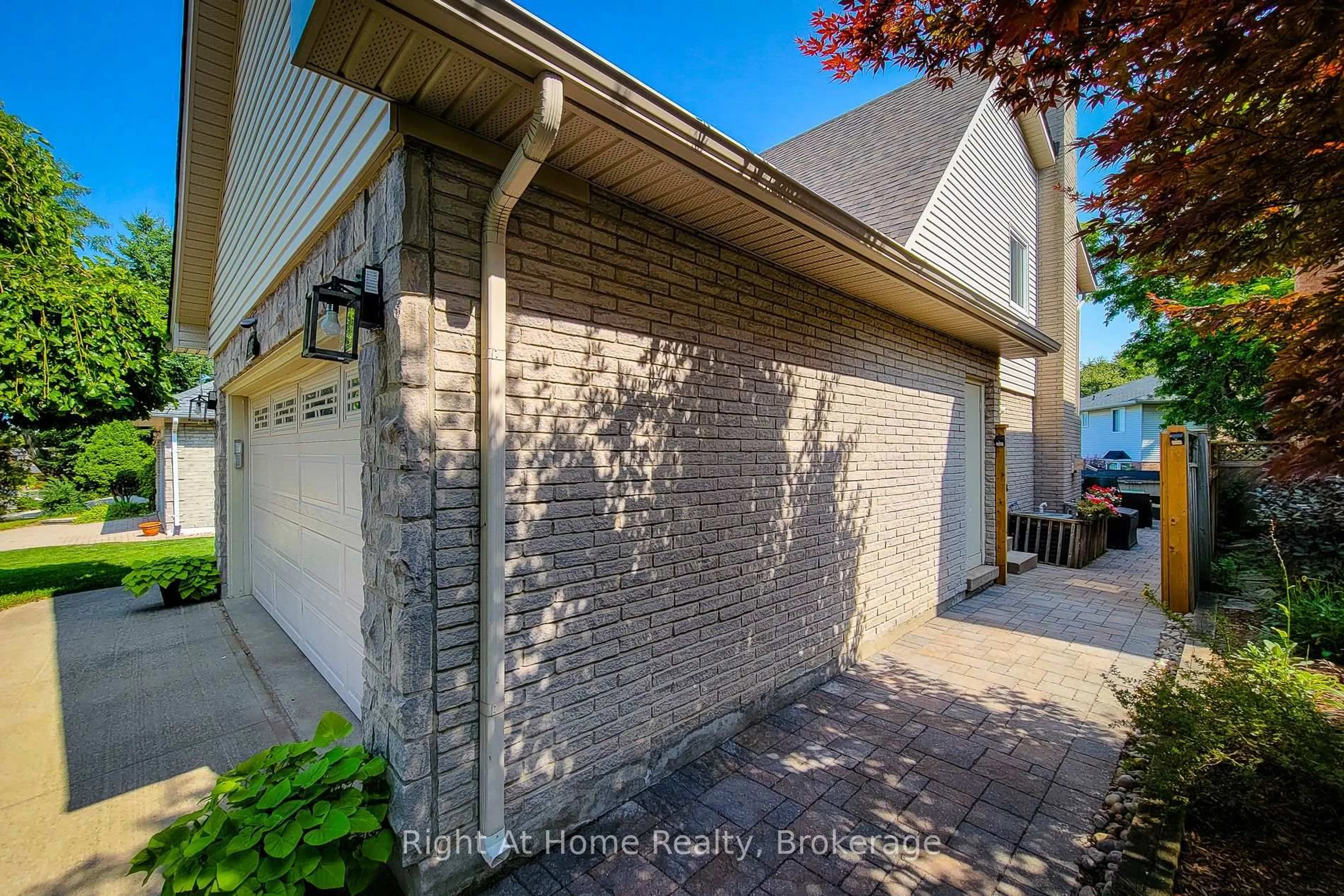 Unknown for 133 Lavender Dr, Hamilton Ontario L9K 1B6