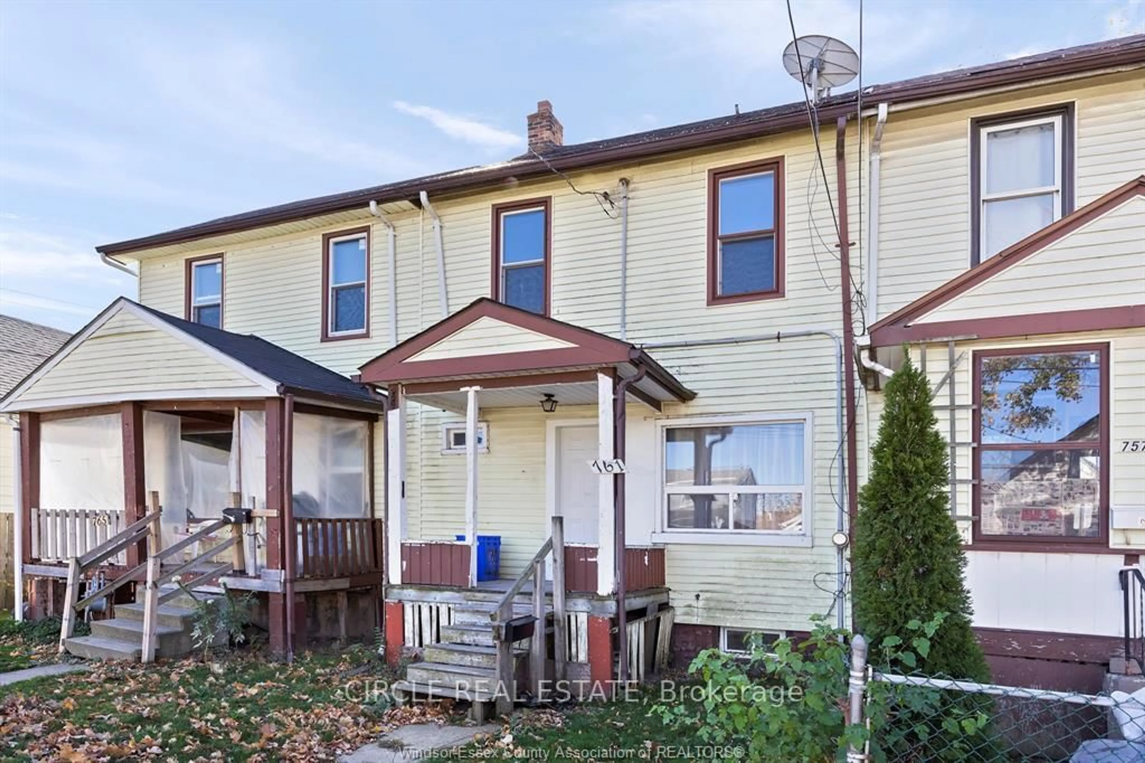 Home with vinyl exterior material, street for 761 St Antoine St, Windsor Ontario N9C 3H5