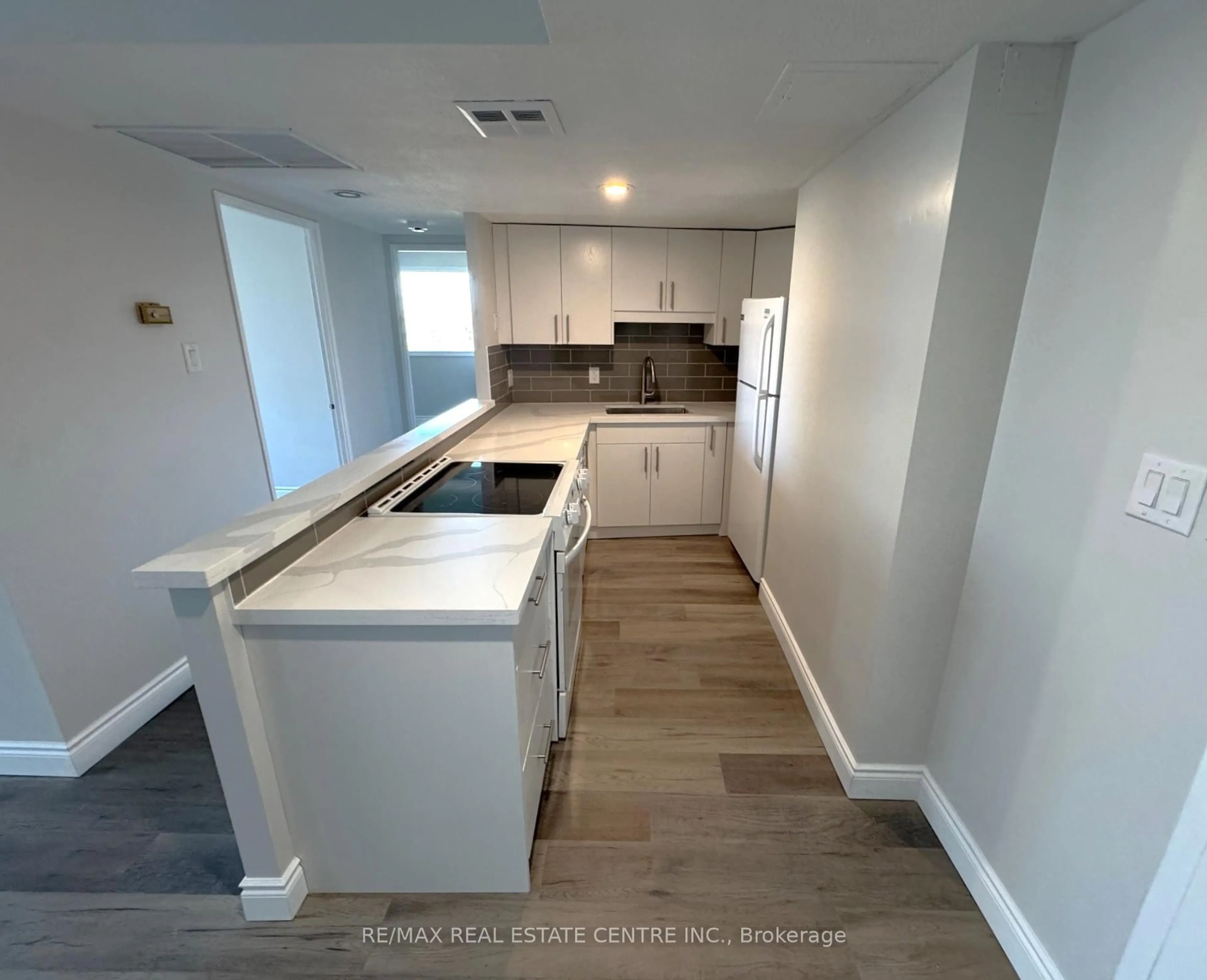 Open concept kitchen, unknown for 260 SHELDON Ave #508, Kitchener Ontario N2H 6P2