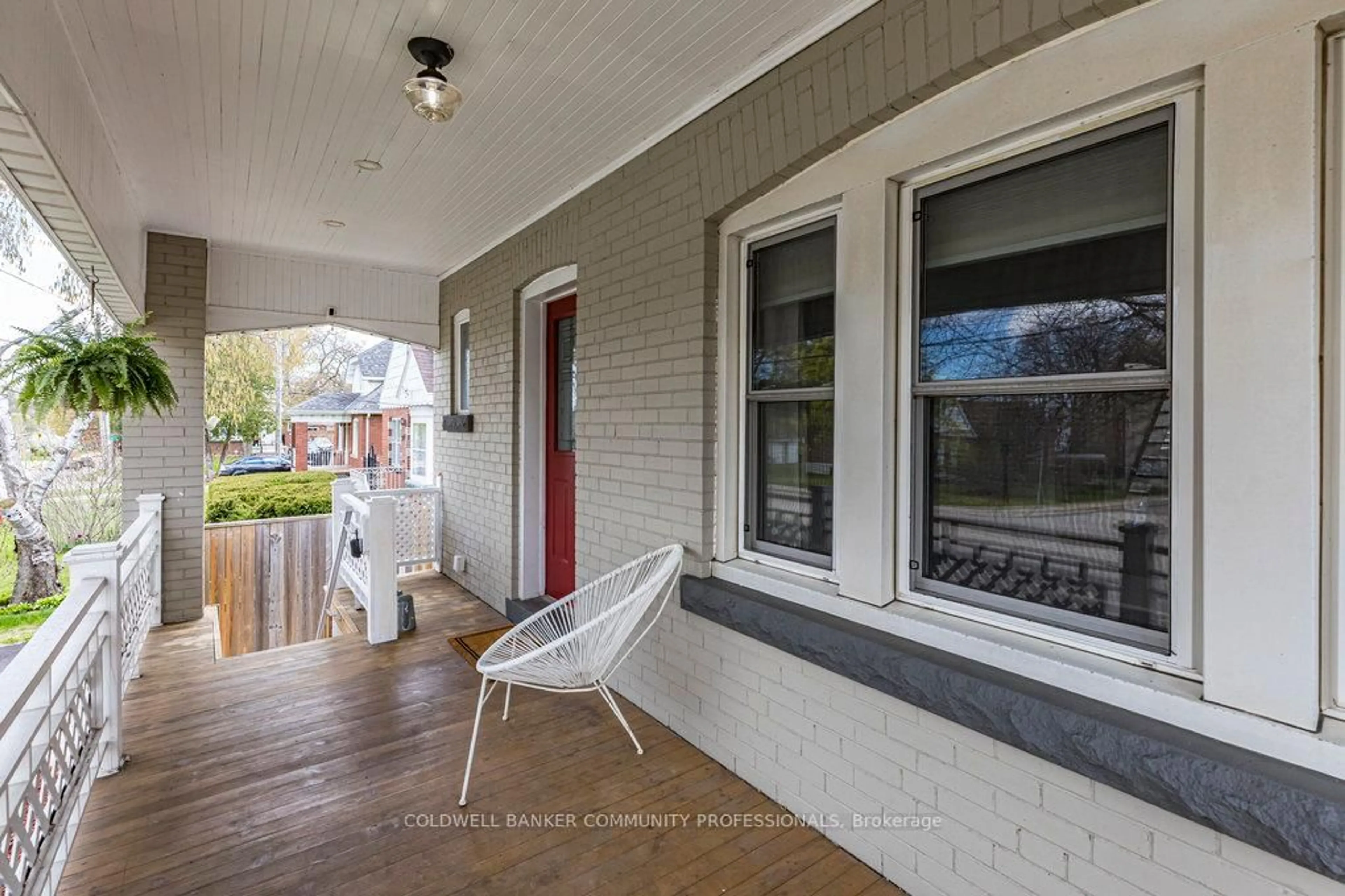 Unknown for 938 Lawrence Rd, Hamilton Ontario L8K 2A6