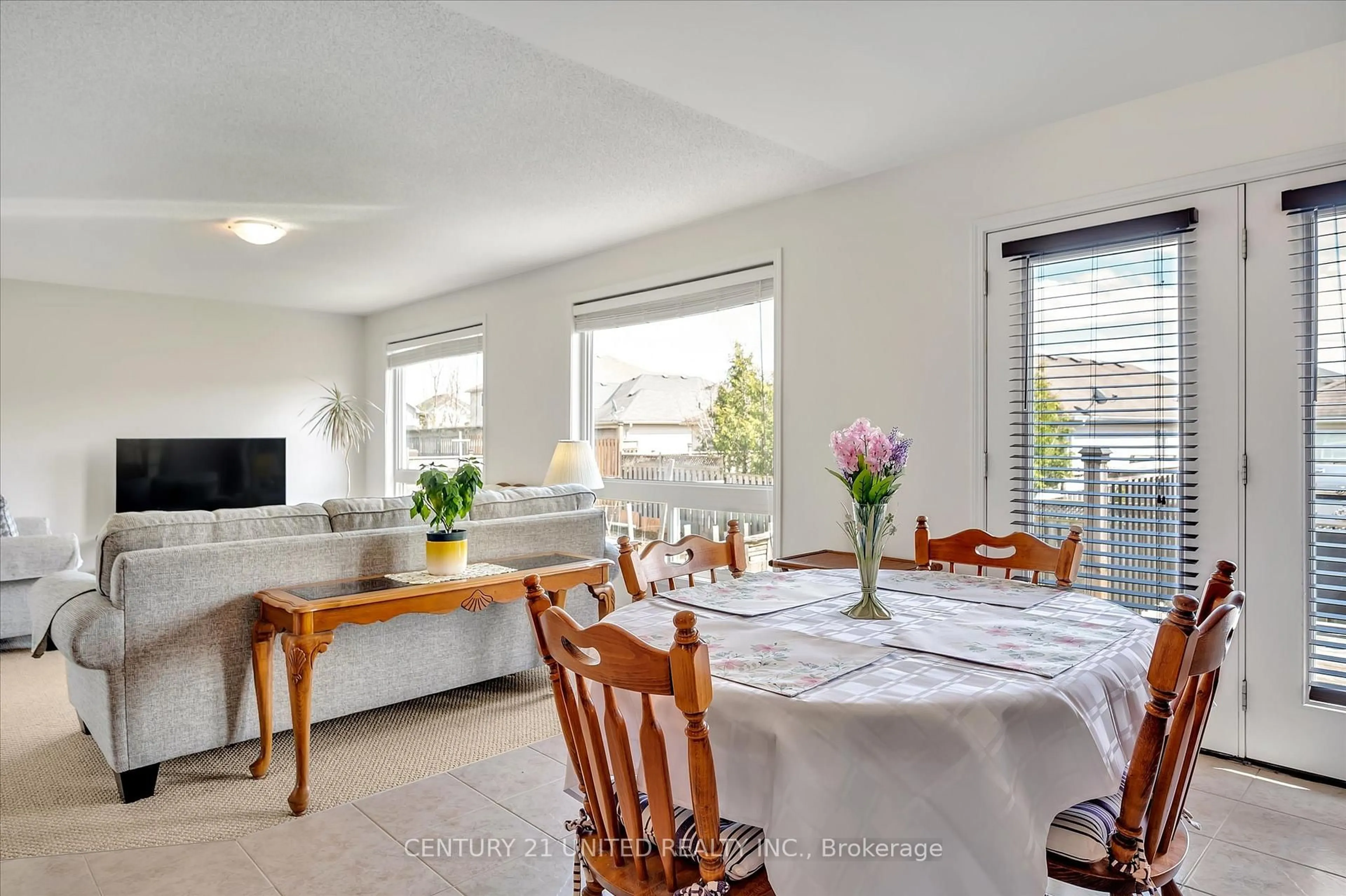 Dining room, unknown for 2691 Foxmeadow Rd, Peterborough East Ontario K9L 0A8