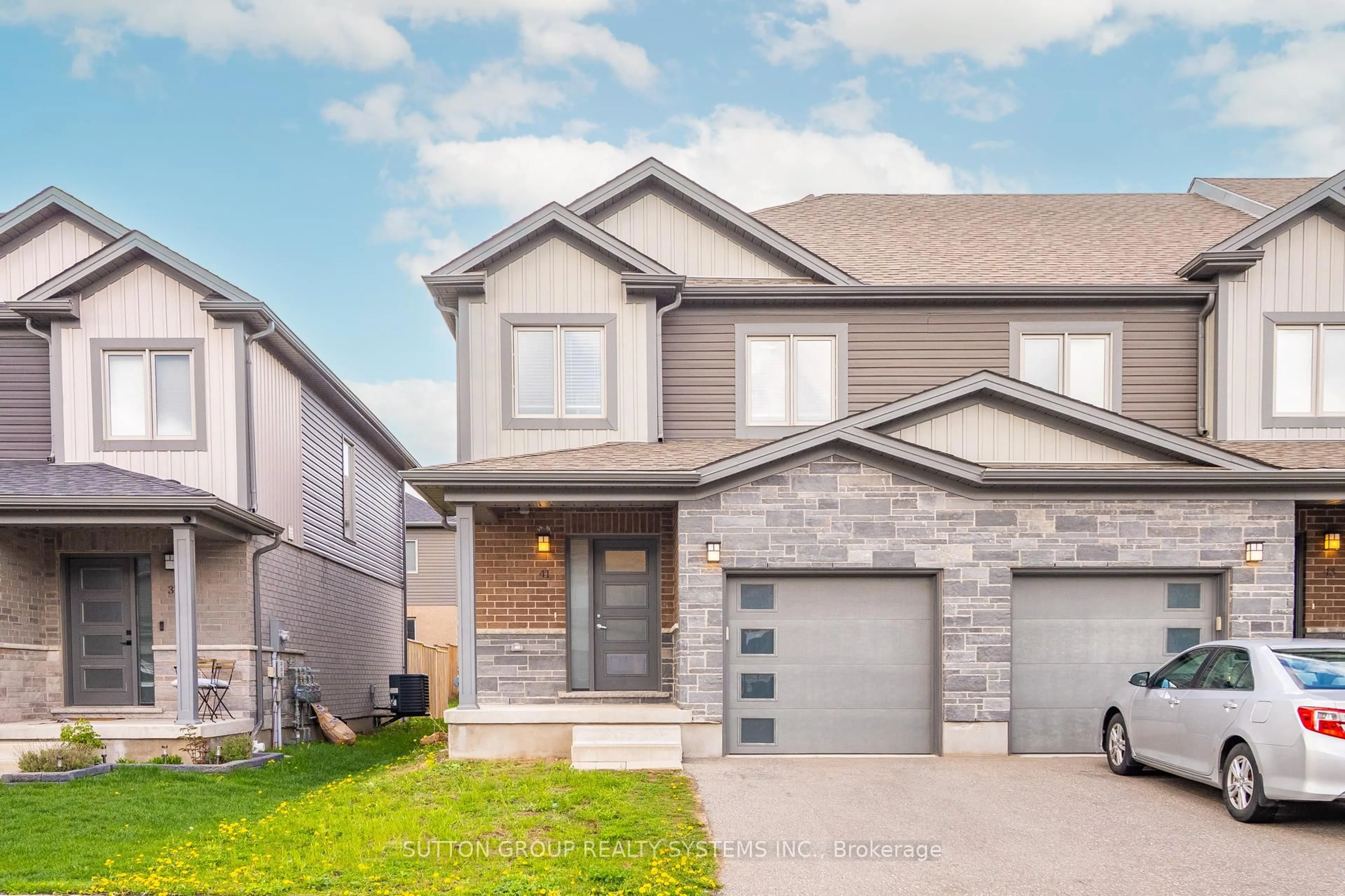 Home with brick exterior material, street for 41 NIESON St, Cambridge Ontario N1R 0B9
