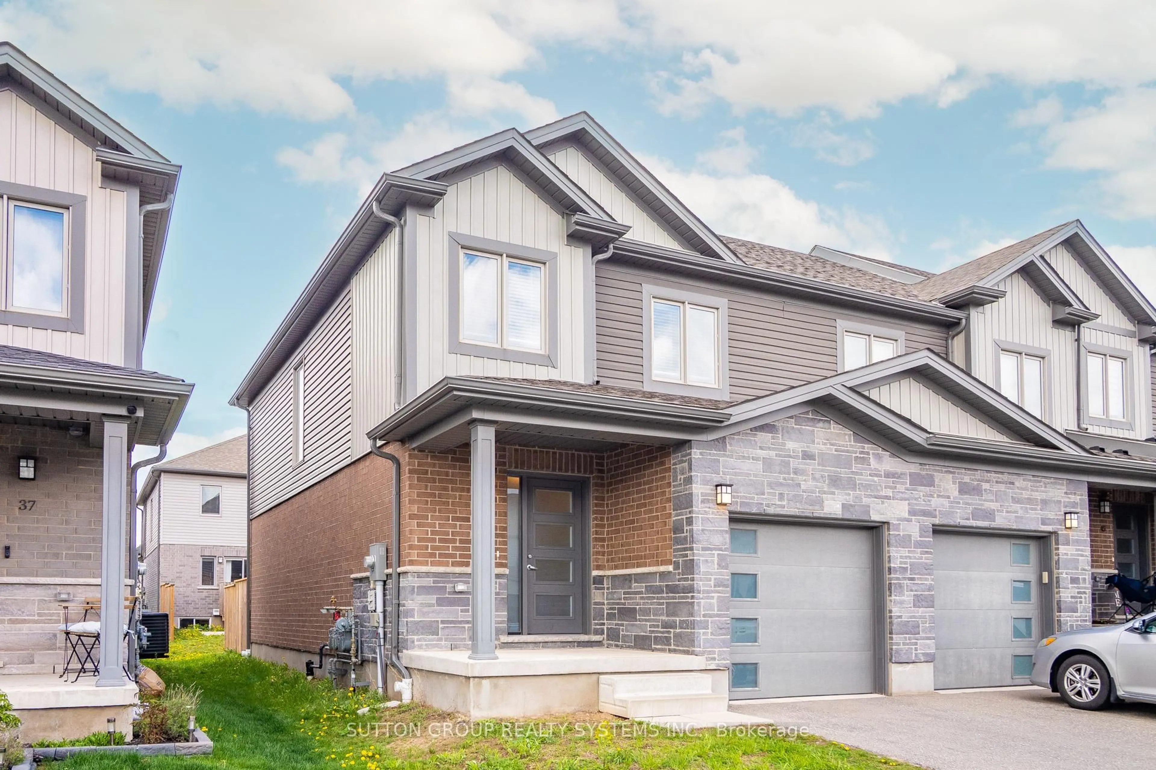 Home with brick exterior material, street for 41 NIESON St, Cambridge Ontario N1R 0B9