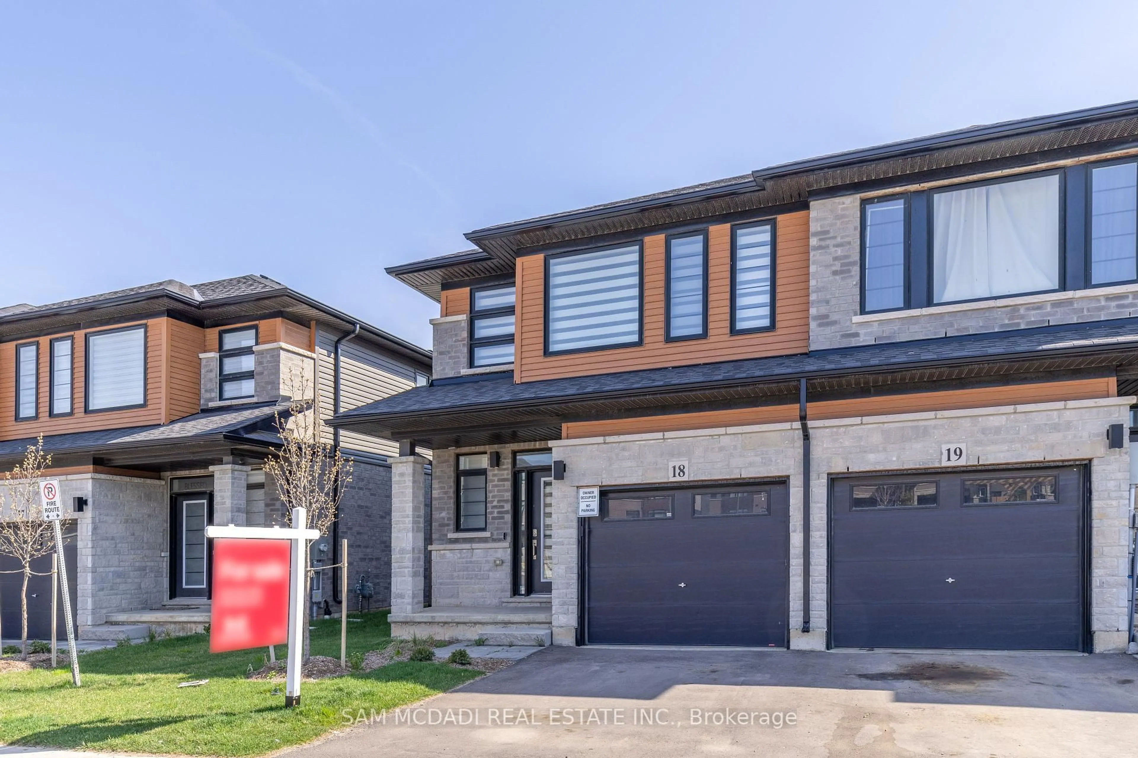 Home with brick exterior material, street for 461 Blackburn Dr #18, Brantford Ontario N3T 0W9