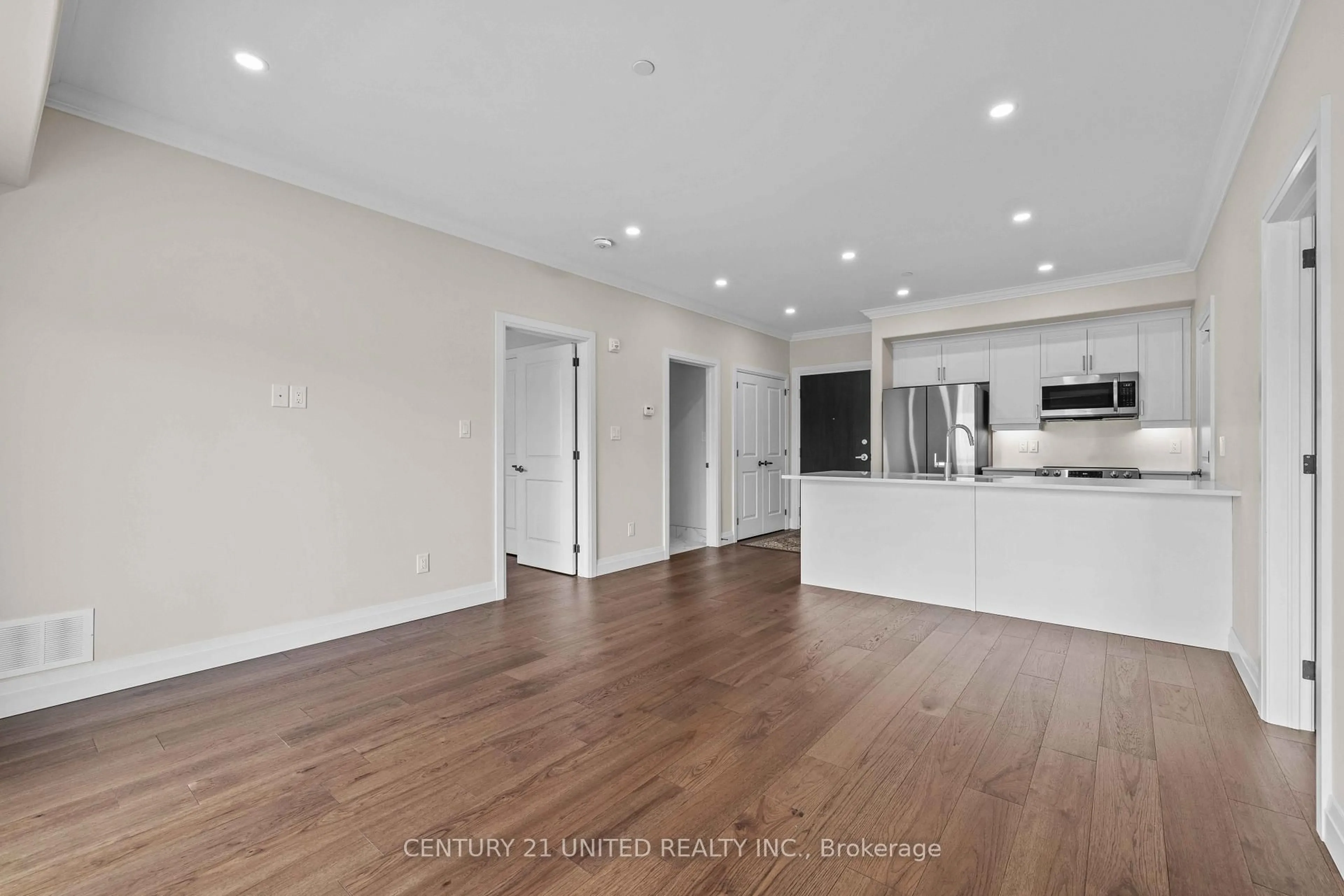 Open concept kitchen, unknown for 19 Hampton Lane #202, Selwyn Ontario K0H 2H0
